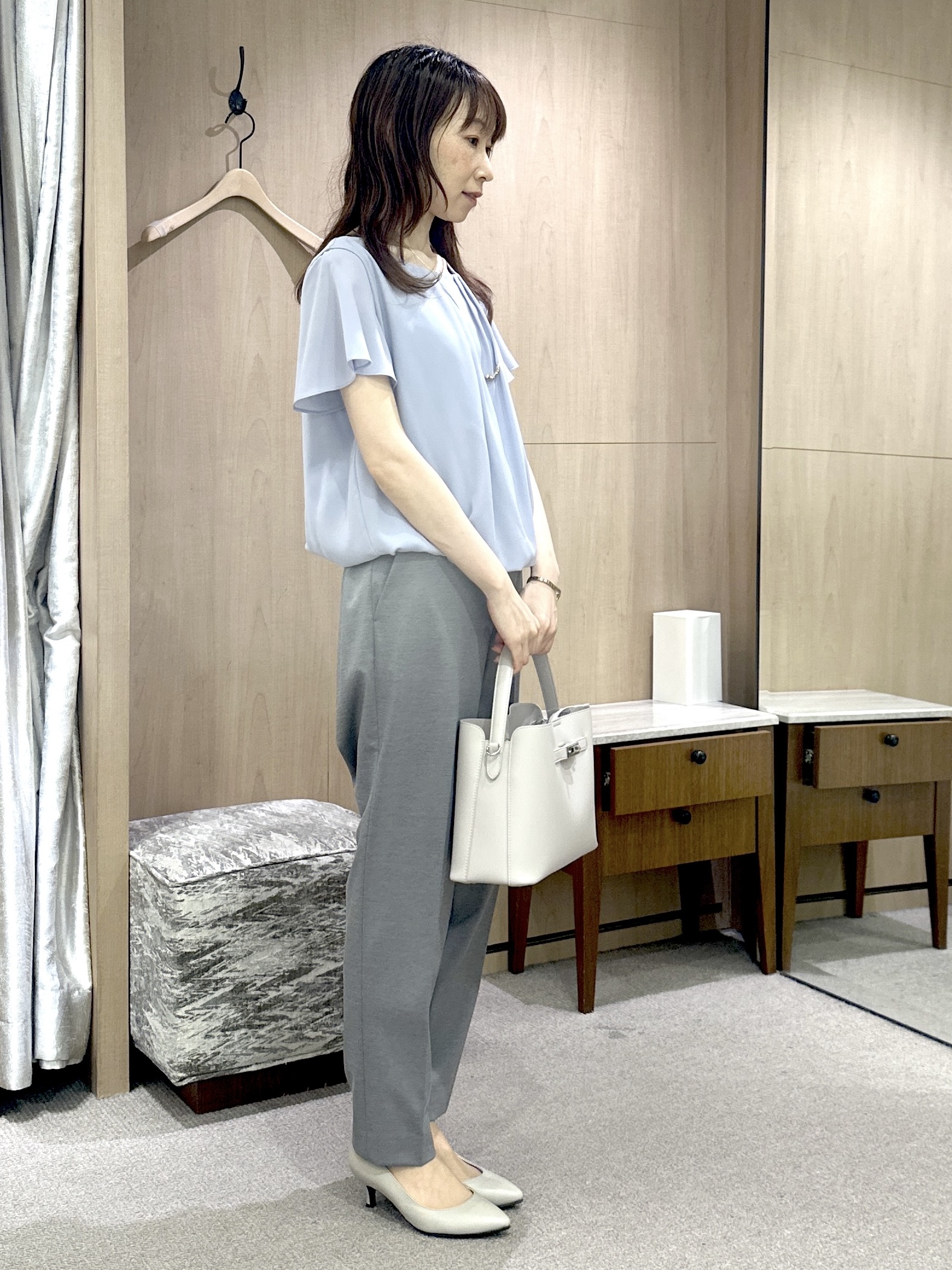 Miwaさんの「UNTITLED｜【透けにくい/スーツインナー】パウダリータックブラウス」を使ったコーディネート
