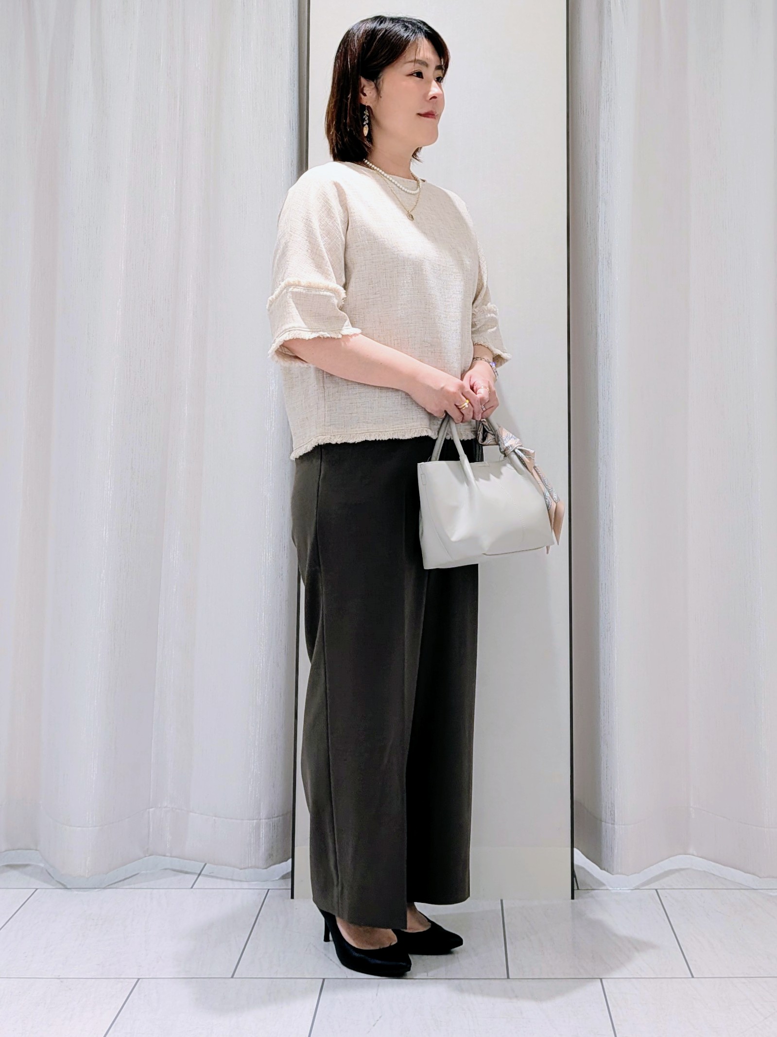 Onumaさんの「UNTITLED｜ドライミックスツィードブラウス」を使ったコーディネート