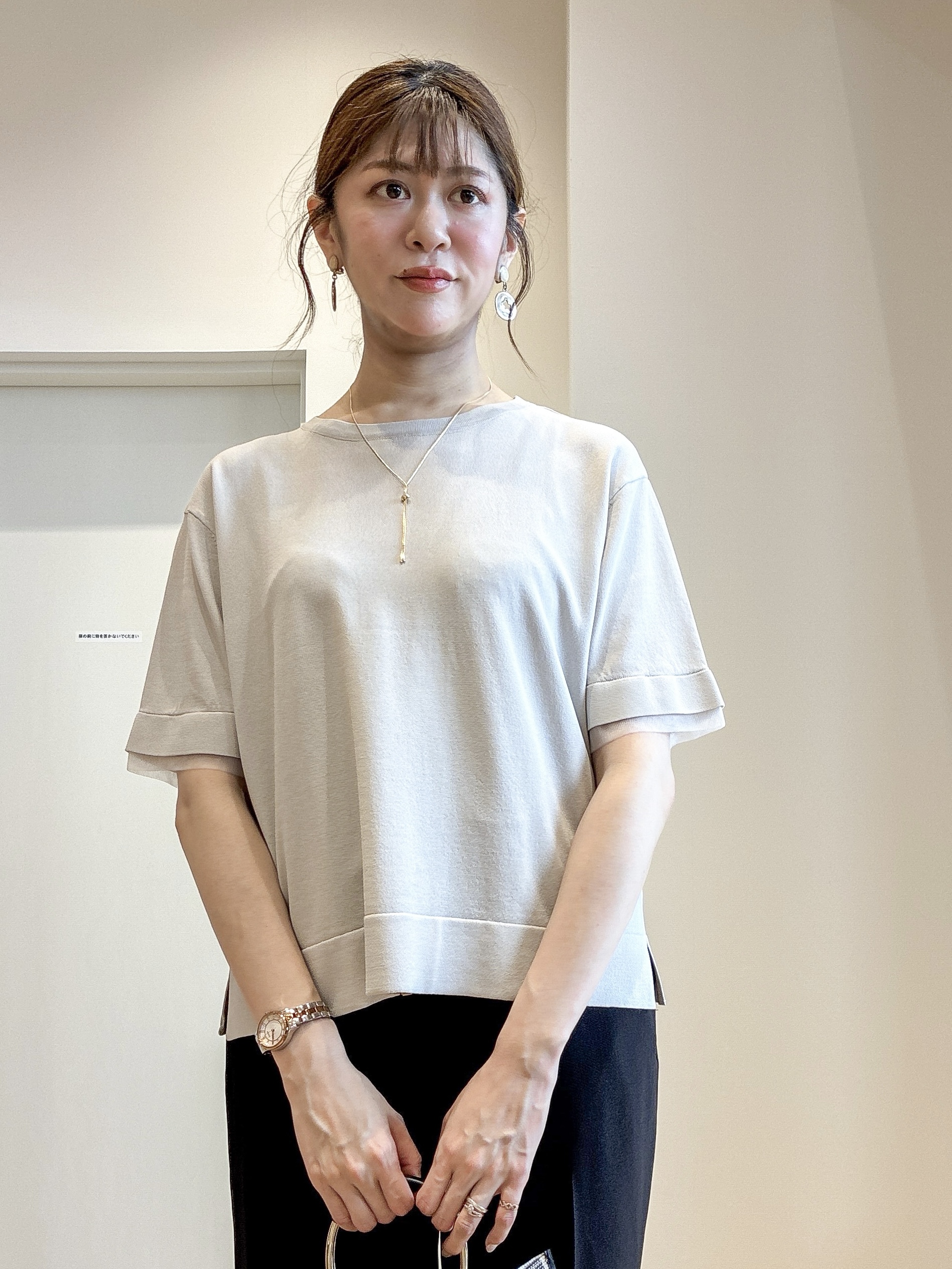 もんちゃんさんの「OPAQUE.CLIP｜【UV／接触冷感／抗ピル】シアー＆レイヤード風さらりニット《洗濯機OK》」を使ったコーディネート