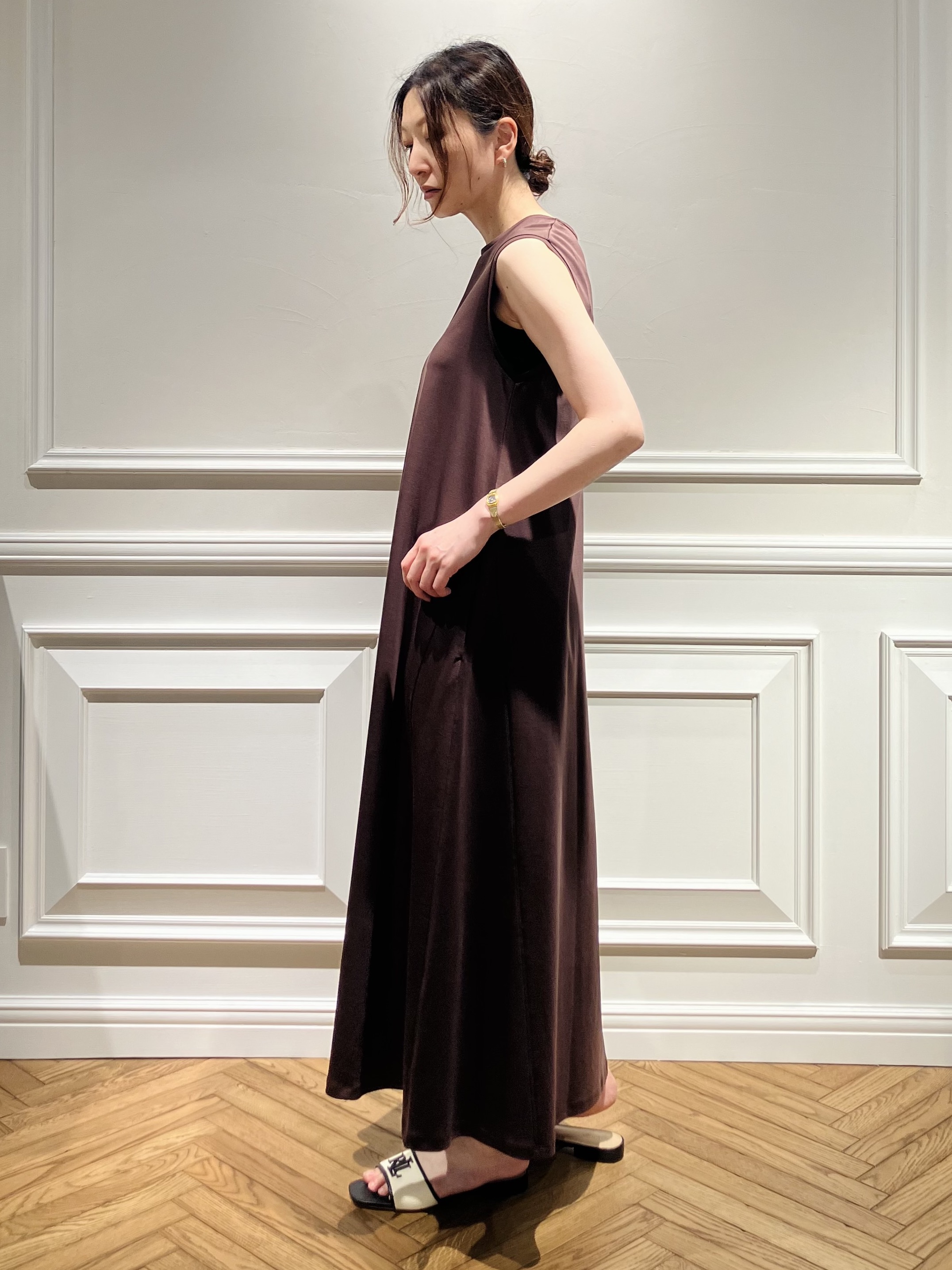 TSUKUIさんの「DRESSTERIOR｜【接触冷感／抗菌防臭／消臭/ウォッシャブル】アイスクリアコットン フレンチスリーブワンピース」を使ったコーディネート