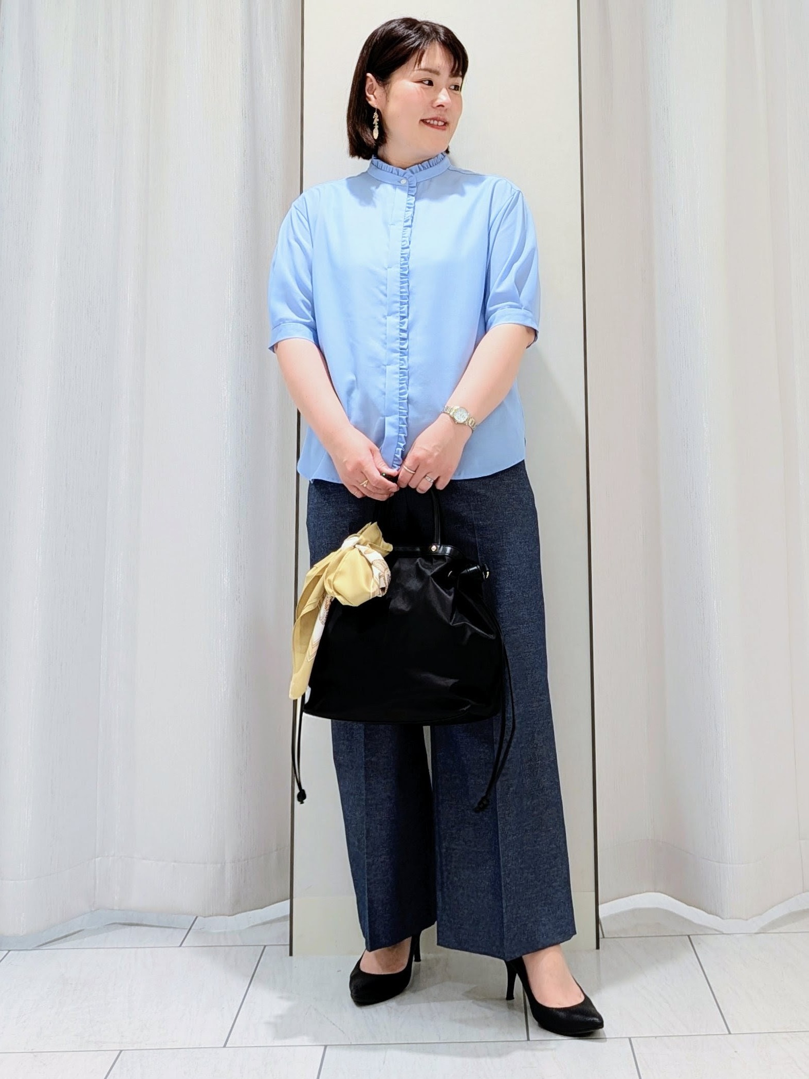 Onumaさんの「UNTITLED｜【接触冷感/通気性/洗える】スタンドカラーフリルブラウス」を使ったコーディネート