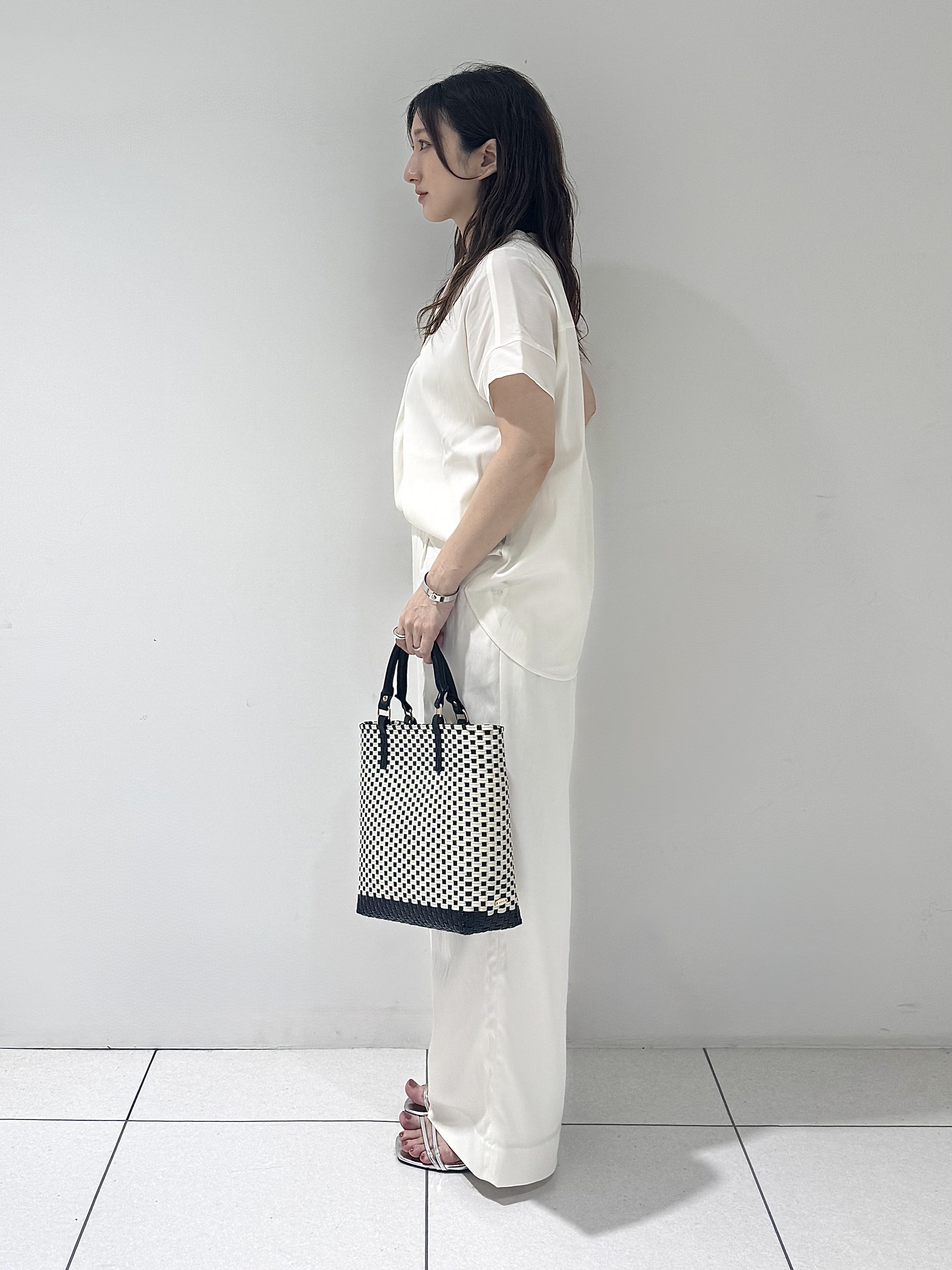 そんさんの「INDIVI｜【洗える／SETUP可能】スキッパーブラウス」を使ったコーディネート