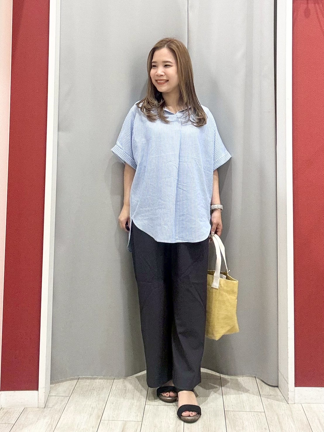 shioさんの「SHOO･LA･RUE｜【ひんやり/UV】インせず着られる フレンチリネンスキッパーシャツ」を使ったコーディネート