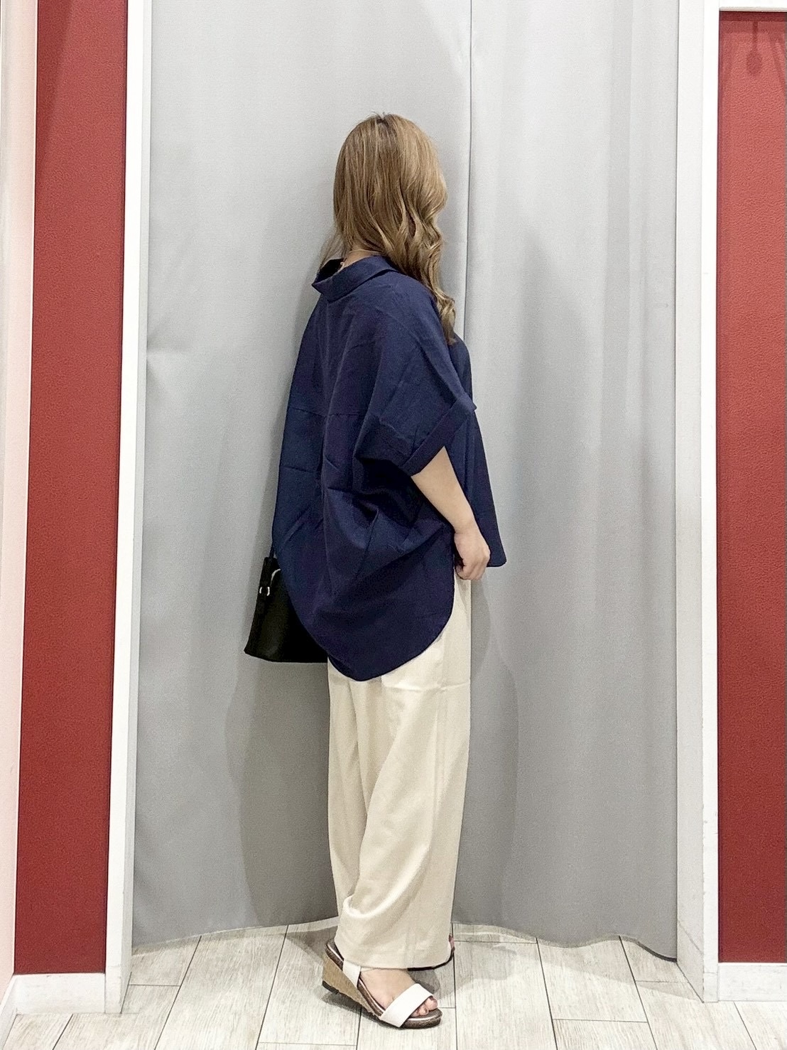 shioさんの「SHOO･LA･RUE｜【ひんやり/UV】インせず着られる フレンチリネンスキッパーシャツ」を使ったコーディネート