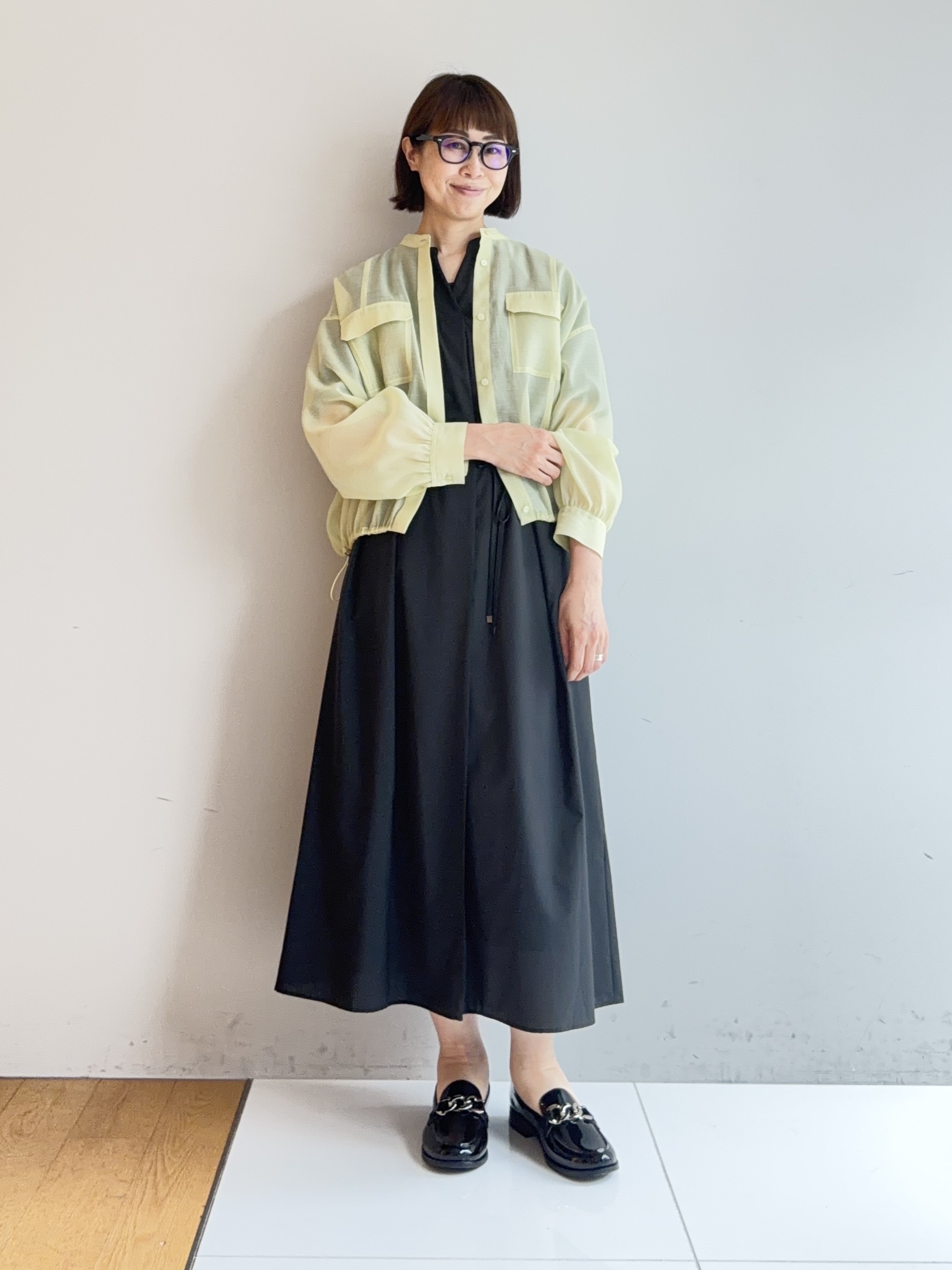 murayamaさんの「INDIVI｜【トレンド／2WAY】裾ドロスト付きシアーブラウスブルゾン」を使ったコーディネート