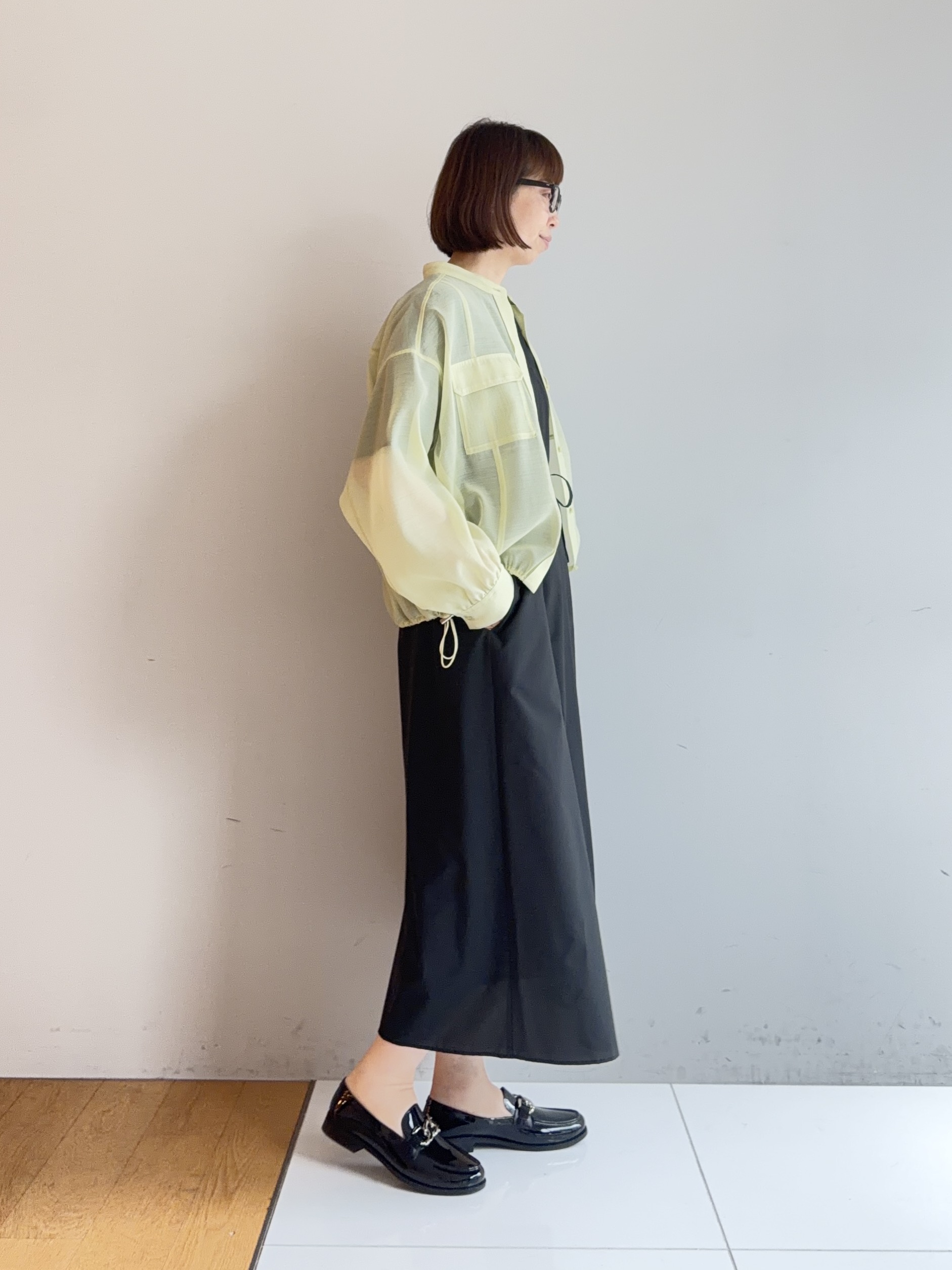 murayamaさんの「INDIVI｜【トレンド／2WAY】裾ドロスト付きシアーブラウスブルゾン」を使ったコーディネート