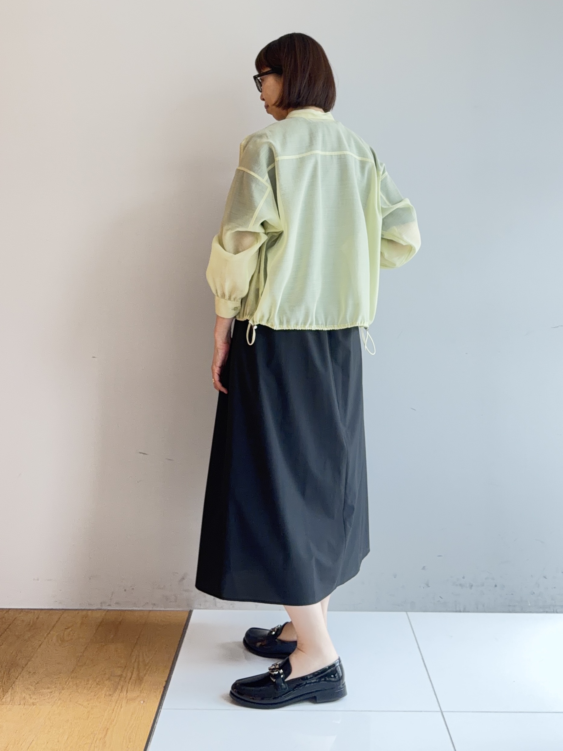 murayamaさんの「INDIVI｜【トレンド／2WAY】裾ドロスト付きシアーブラウスブルゾン」を使ったコーディネート