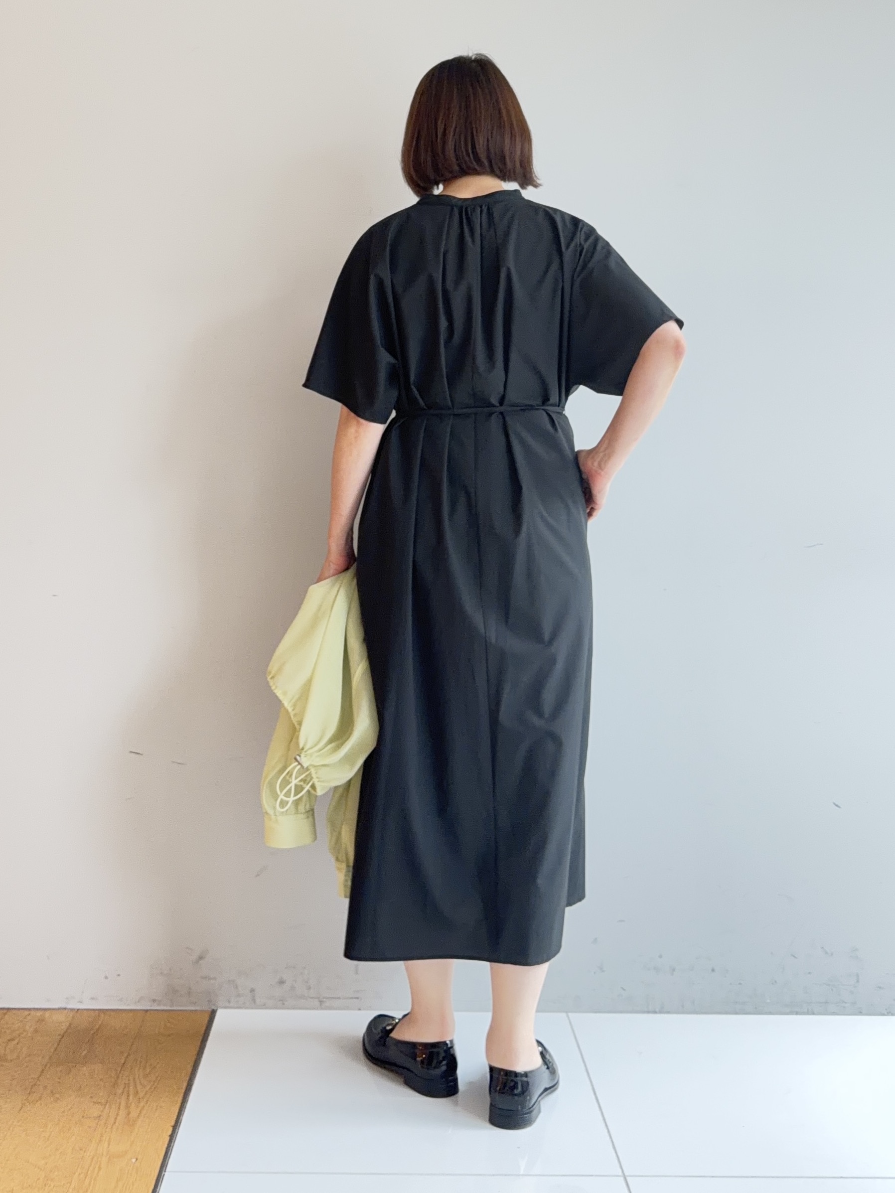 murayamaさんの「INDIVI｜【トレンド／2WAY】裾ドロスト付きシアーブラウスブルゾン」を使ったコーディネート
