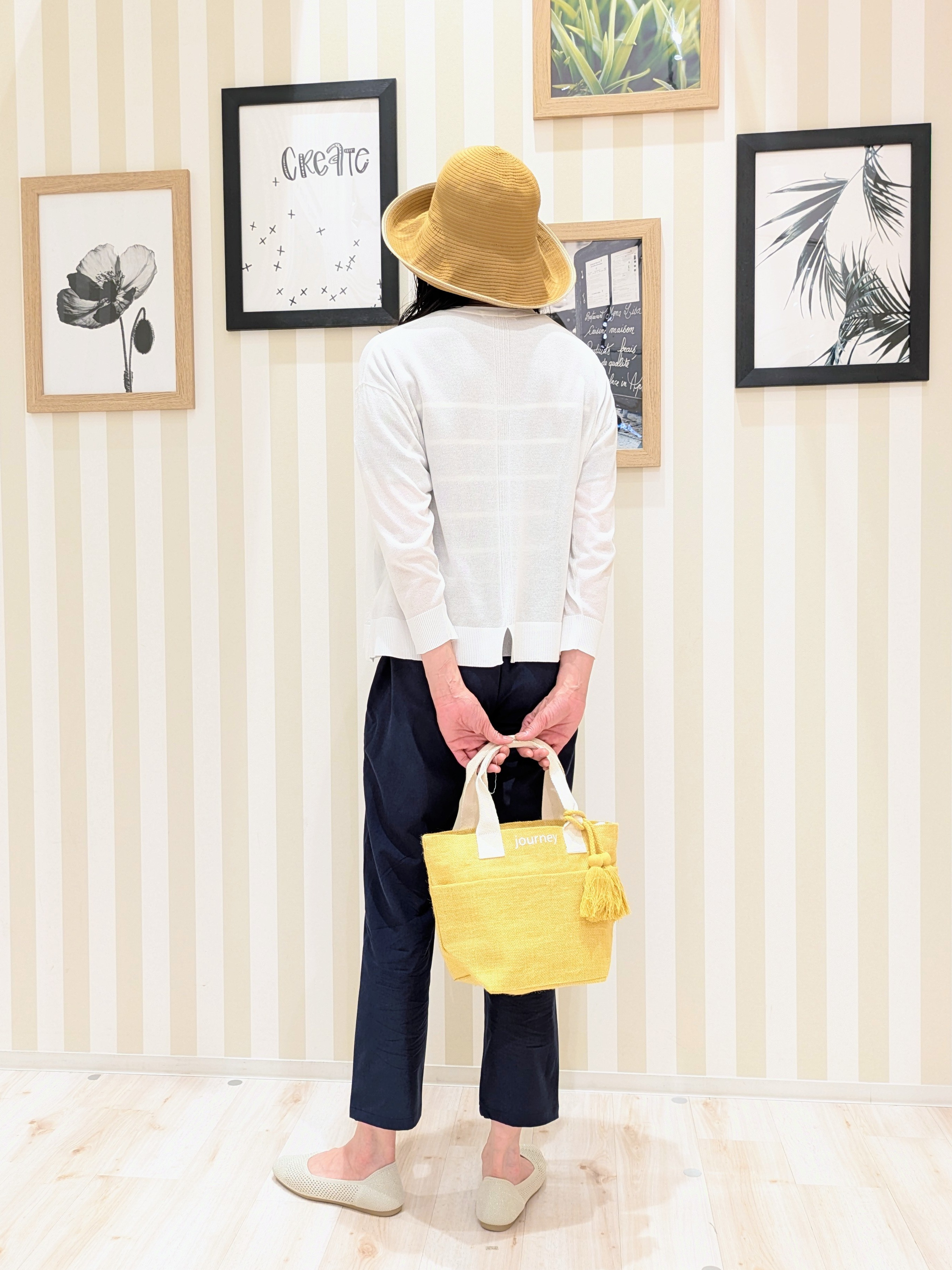 Mikiさんの「SHOO･LA･RUE｜【ひんやり/洗濯機可/S-LL】オンにもオフにも マルチに使えるボタンレスカーディガン」を使ったコーディネート