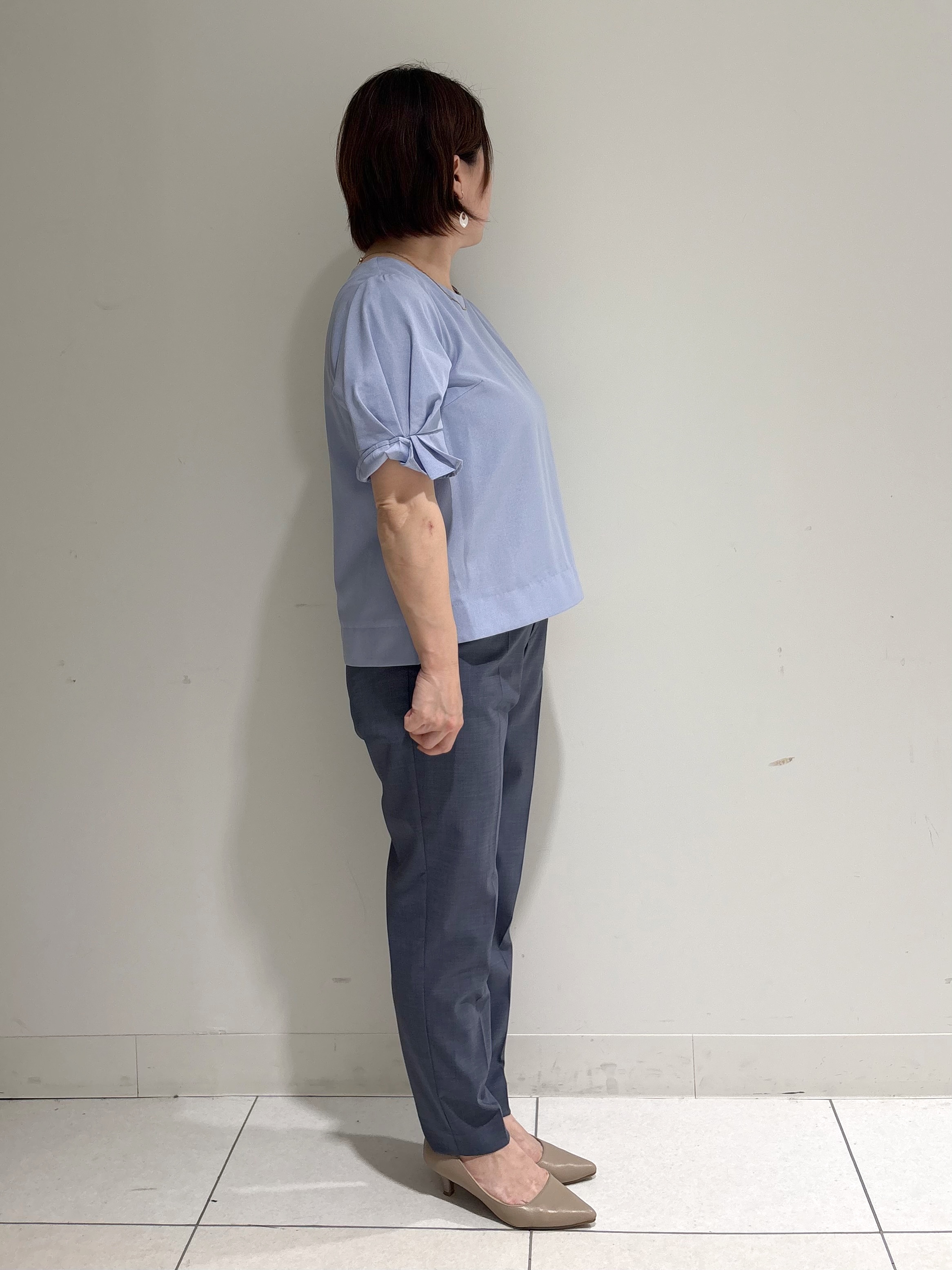 michiさんの「index｜【接触冷感】タックパフスリーブブラウス《吸水速乾／防シワ／洗濯機OK／XS～3L／6col》」を使ったコーディネート