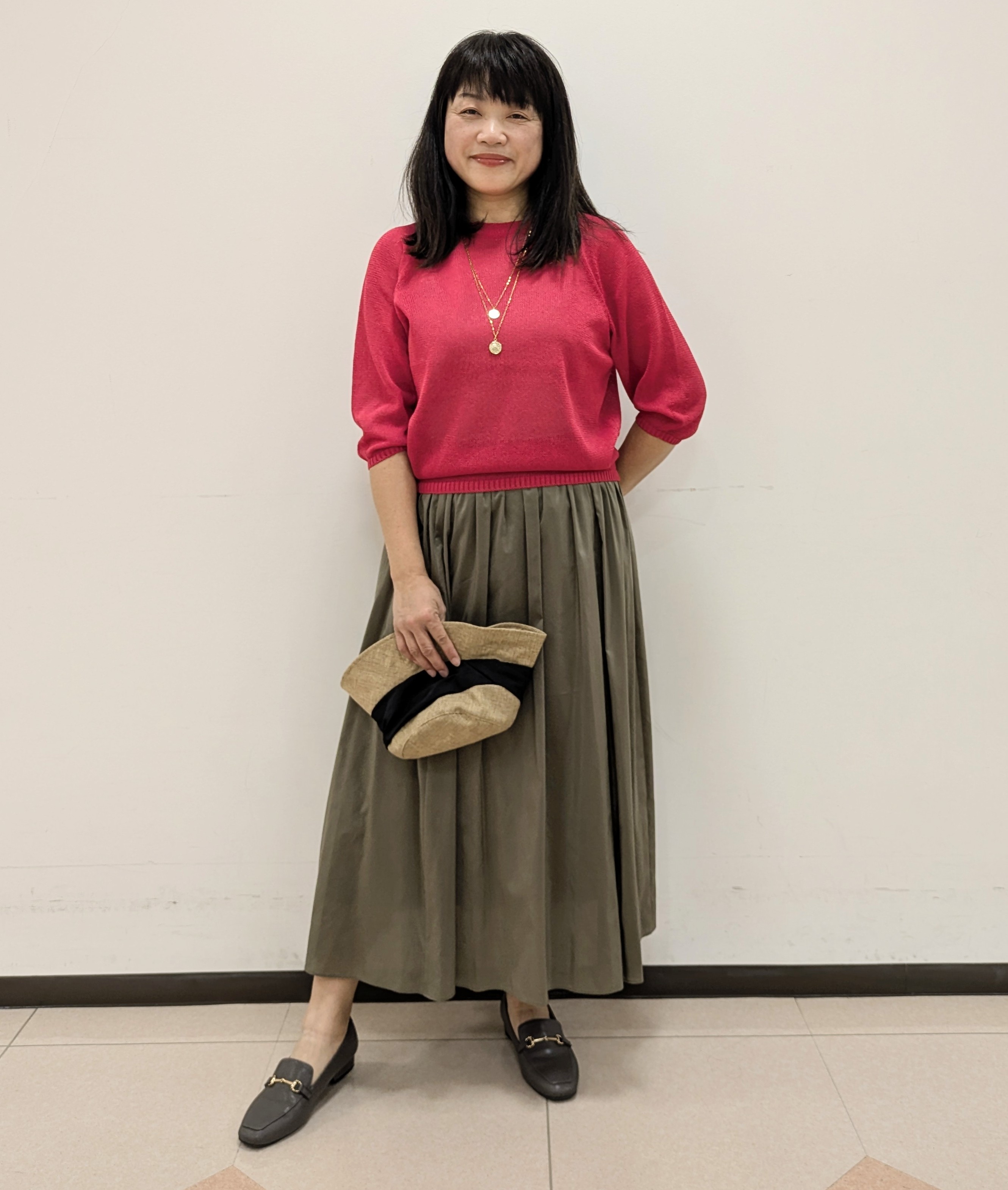 ともさんの「UNTITLED｜【洗える/ゆったり】クルーネックドライニット」を使ったコーディネート