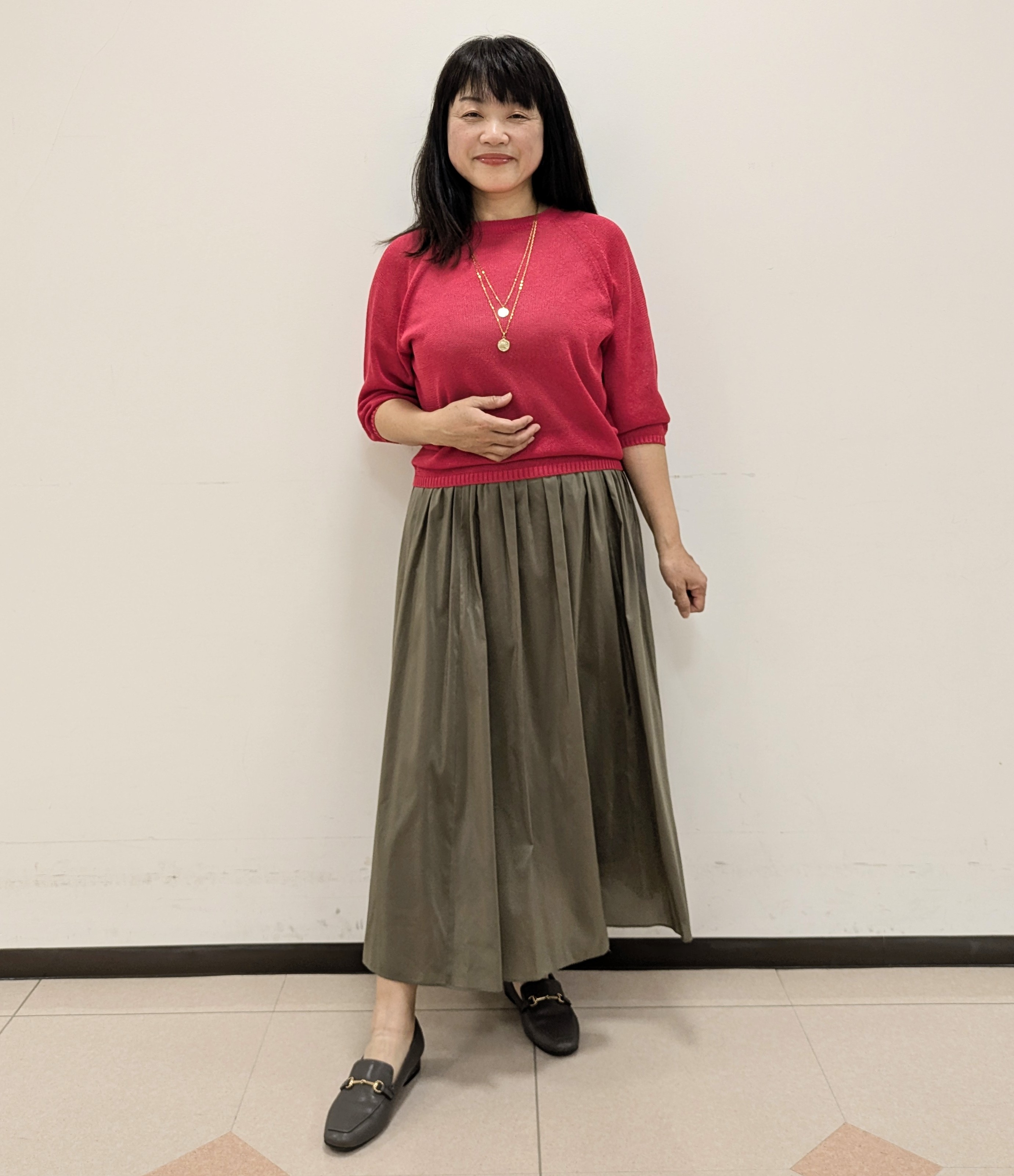 ともさんの「UNTITLED｜【洗える/ゆったり】クルーネックドライニット」を使ったコーディネート