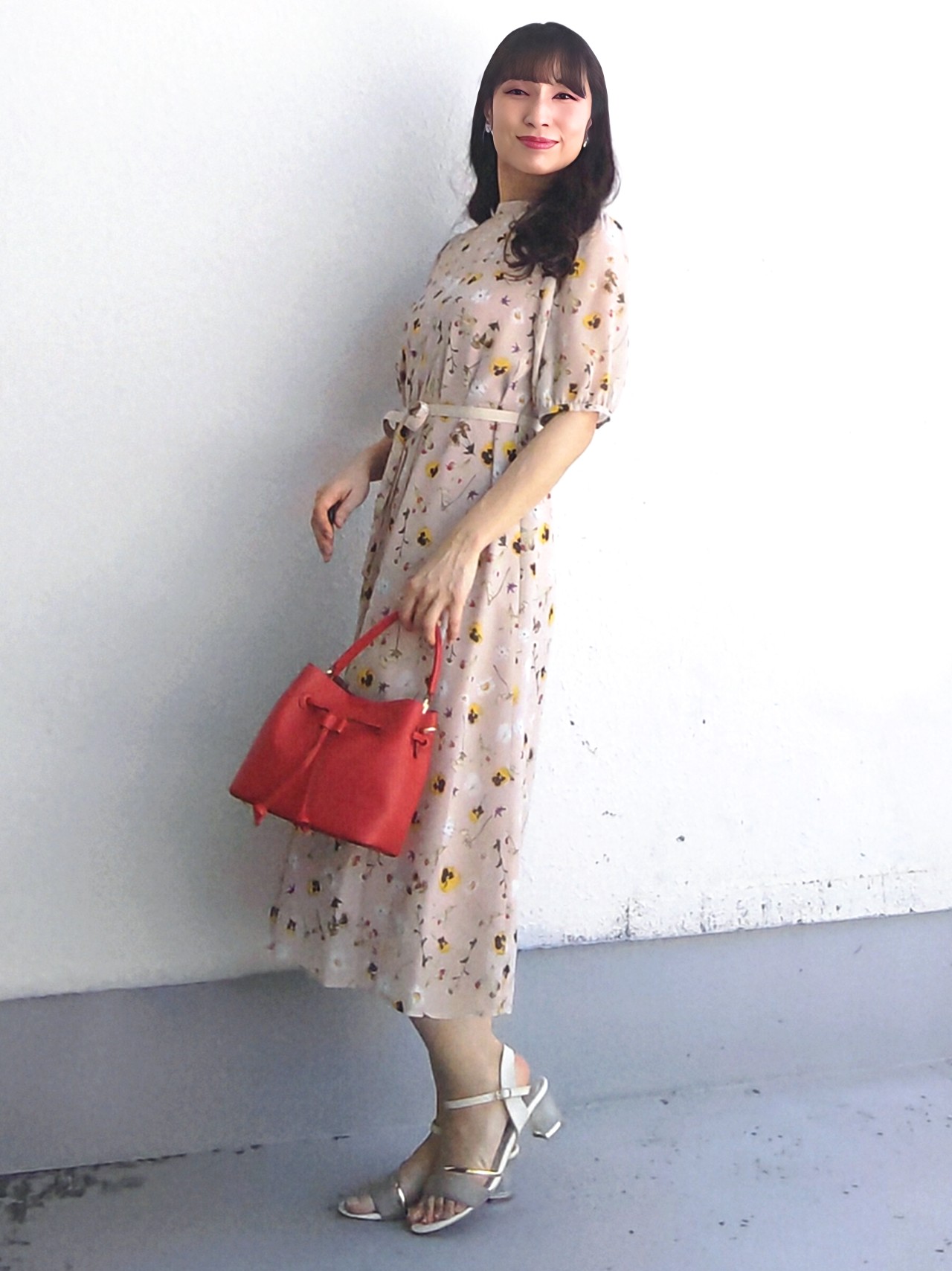 keinaさんの「SunaUna｜【co creation and yours／SS～L】多色花柄プリーツワンピース」を使ったコーディネート