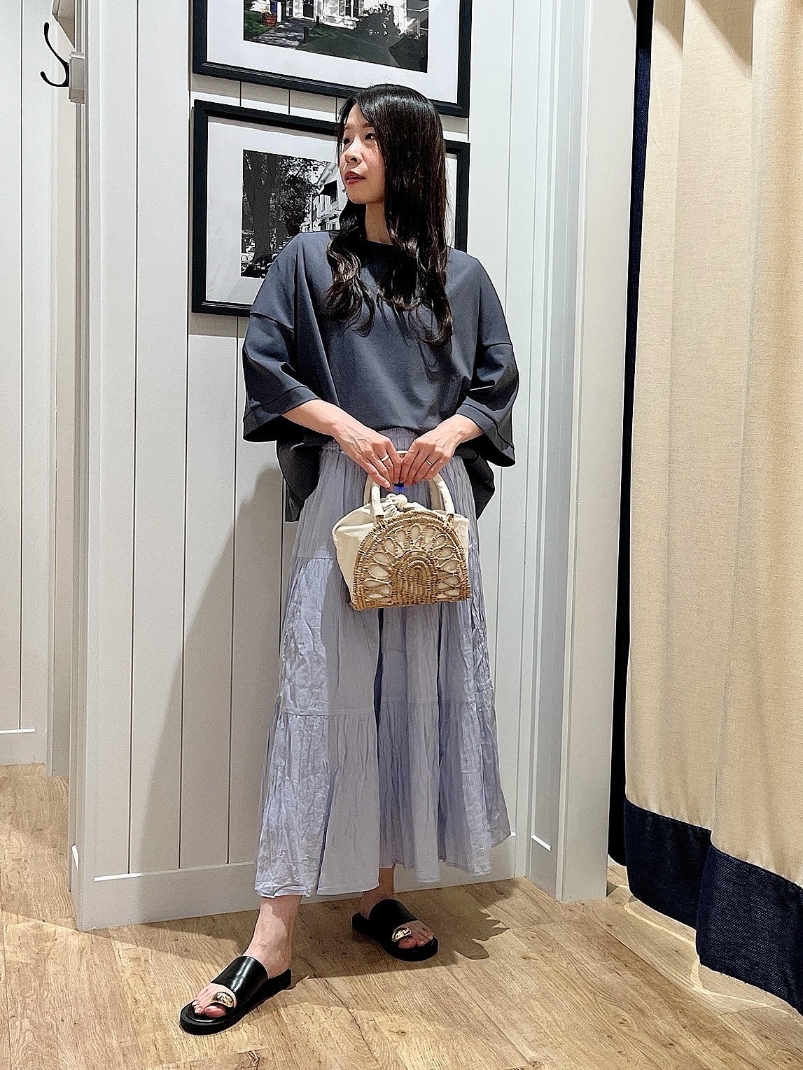 mihoさんの「Dessin｜【新色追加/体型カバー】美光沢カットソーボクシーシルエット」を使ったコーディネート