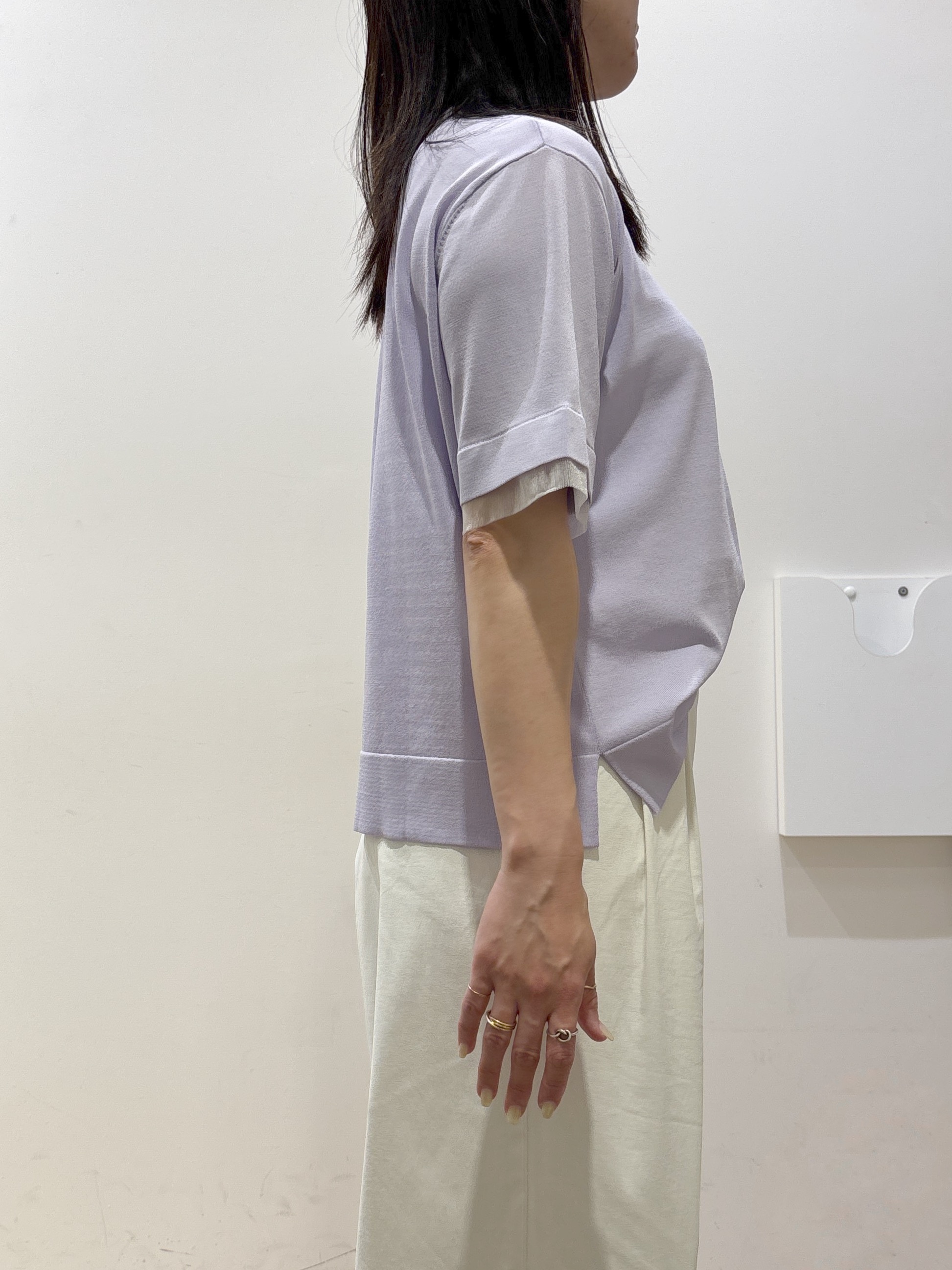 mameさんの「index｜【UV／接触冷感／抗ピル】シアー＆レイヤード風さらりニット《洗濯機OK》」を使ったコーディネート