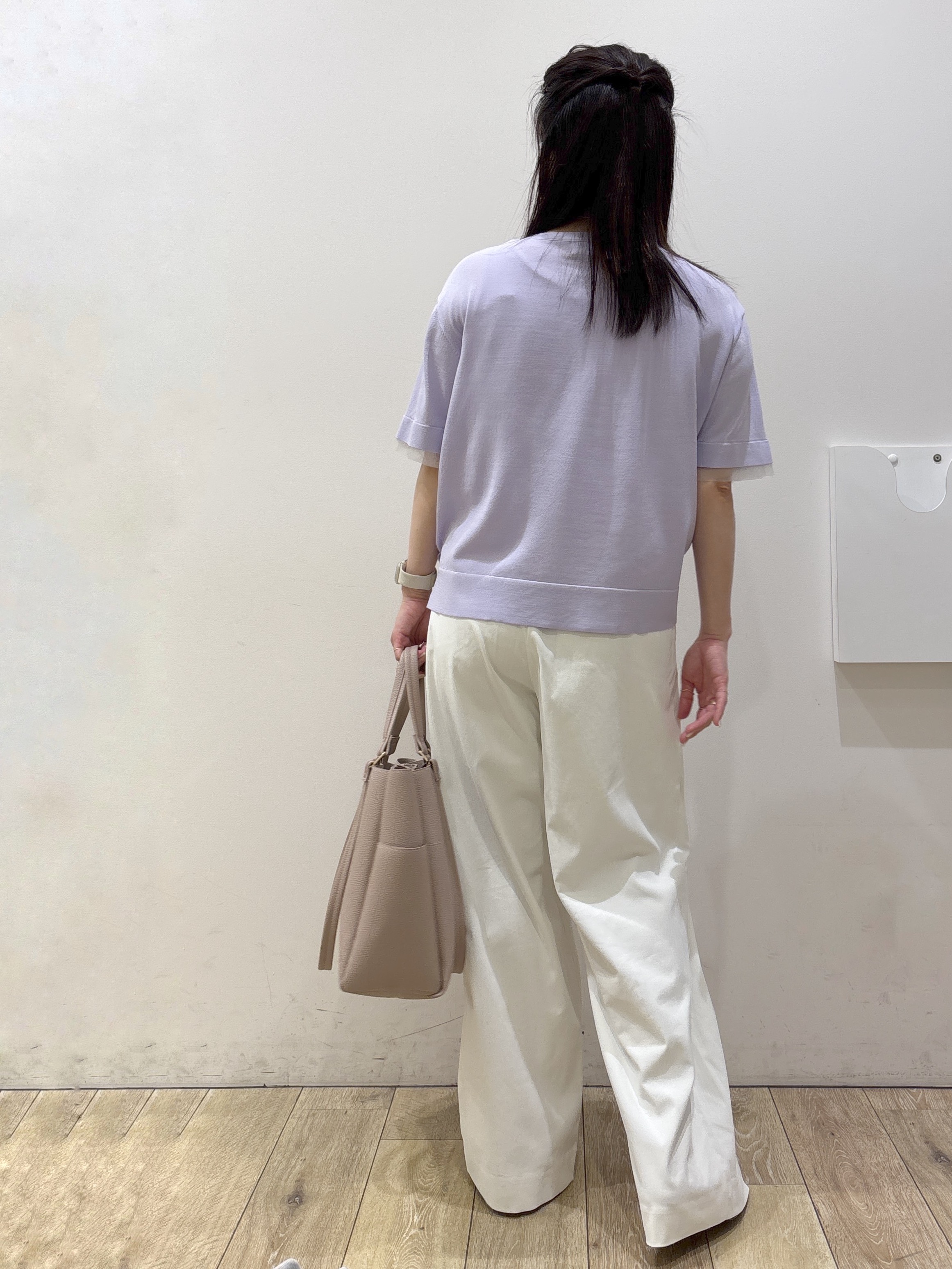 mameさんの「index｜【UV／接触冷感／抗ピル】シアー＆レイヤード風さらりニット《洗濯機OK》」を使ったコーディネート