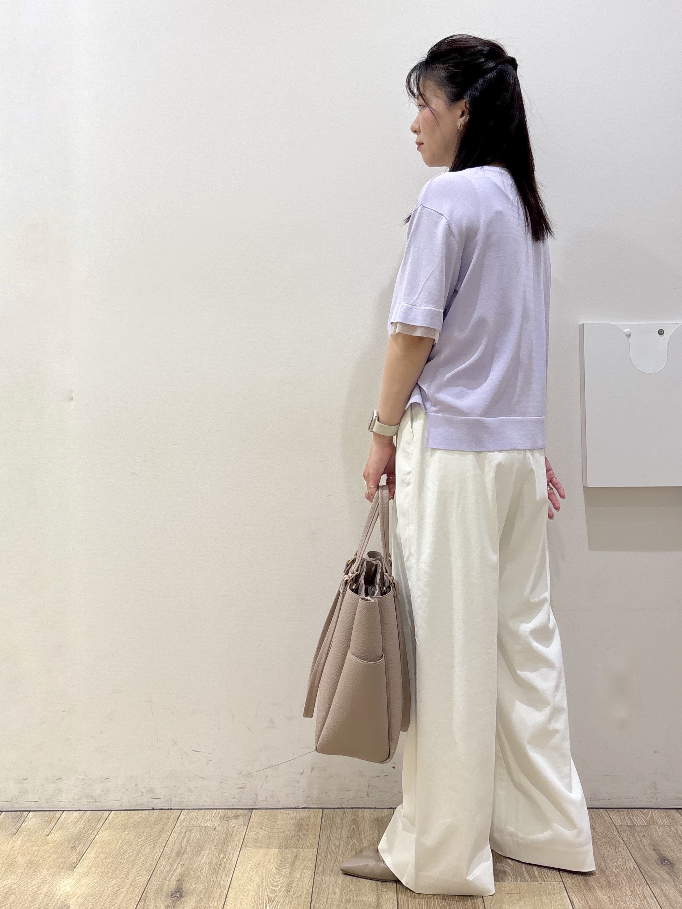 mameさんの「index｜【UV／接触冷感／抗ピル】シアー＆レイヤード風さらりニット《洗濯機OK》」を使ったコーディネート