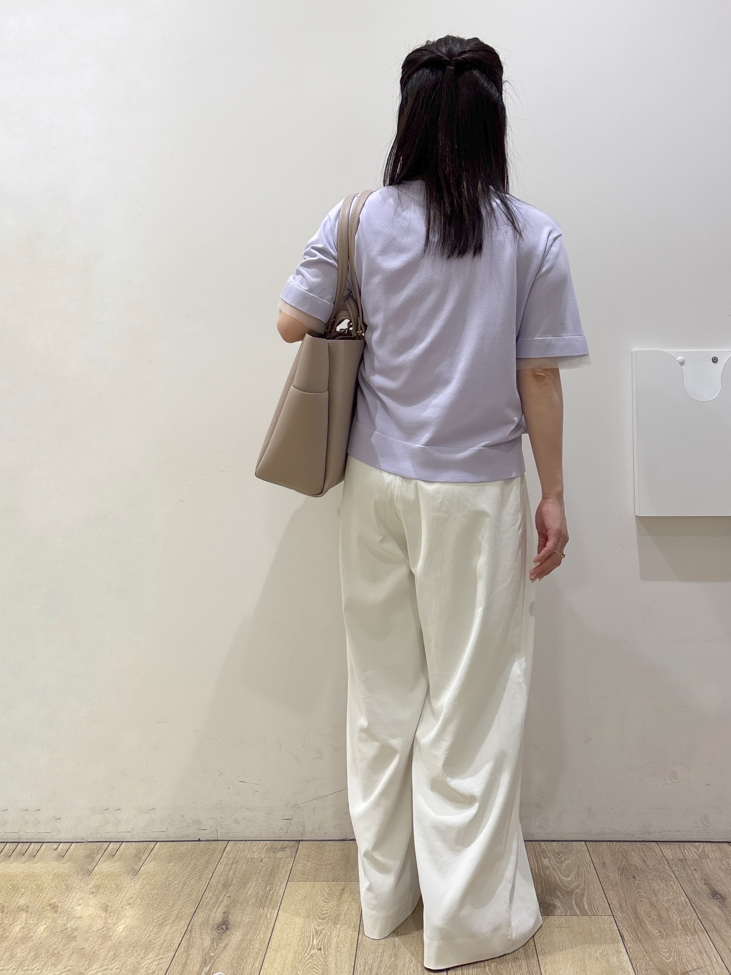 mameさんの「index｜【UV／接触冷感／抗ピル】シアー＆レイヤード風さらりニット《洗濯機OK》」を使ったコーディネート