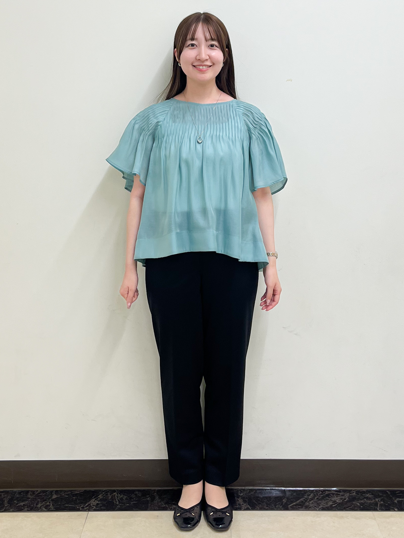 mikikoさんの「Reflect｜ピンタックデザインフレアスリーブブラウス」を使ったコーディネート