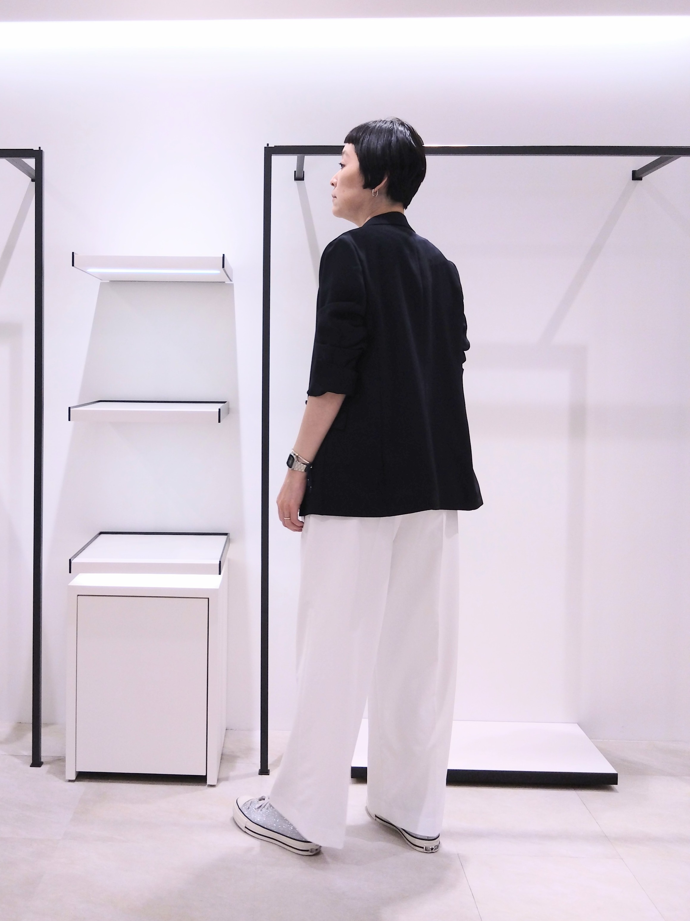 まちこさんの「UNTITLED｜【新色追加/セットアップ可】エアリー ダブルブレストジャケット」を使ったコーディネート