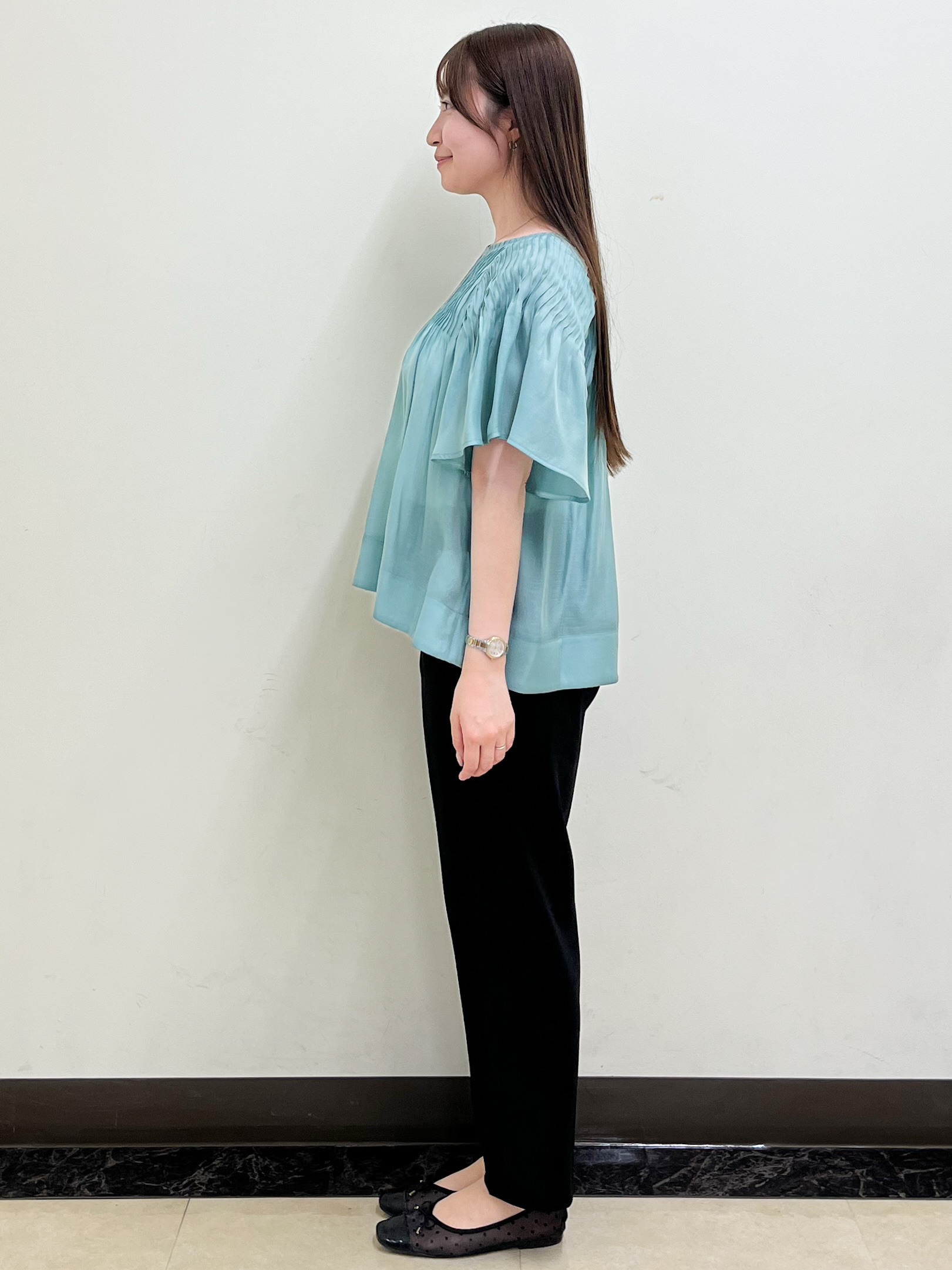 mikikoさんの「Reflect｜ピンタックデザインフレアスリーブブラウス」を使ったコーディネート