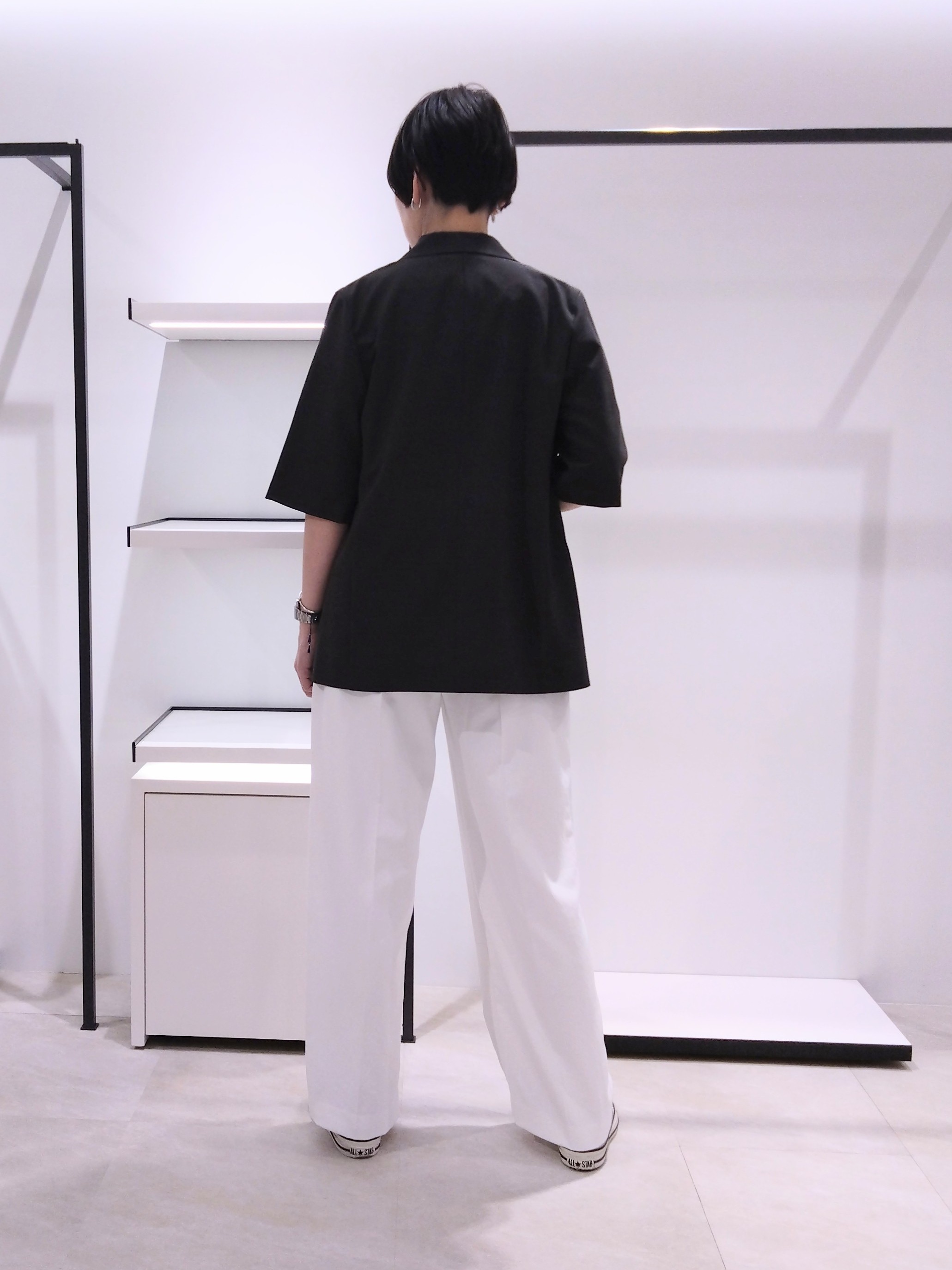 まちこさんの「UNTITLED｜【シワになりにくい/セットアップ可/接触冷感】ハーフスリーブジャケット」を使ったコーディネート