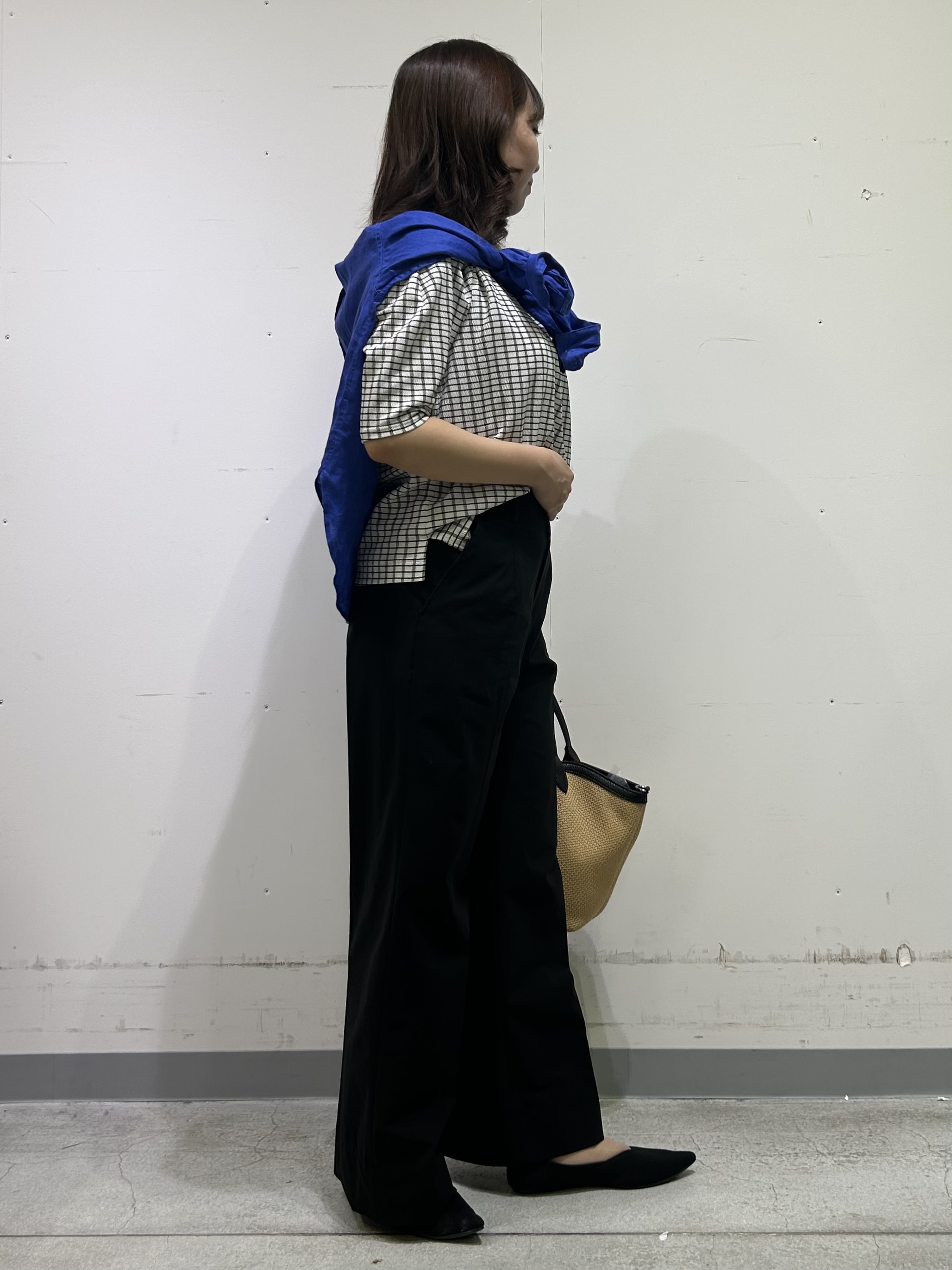 noeさんの「INDIVI｜【UVケア／吸汗速乾】チェック柄タックボリュームスリーブトップス」を使ったコーディネート