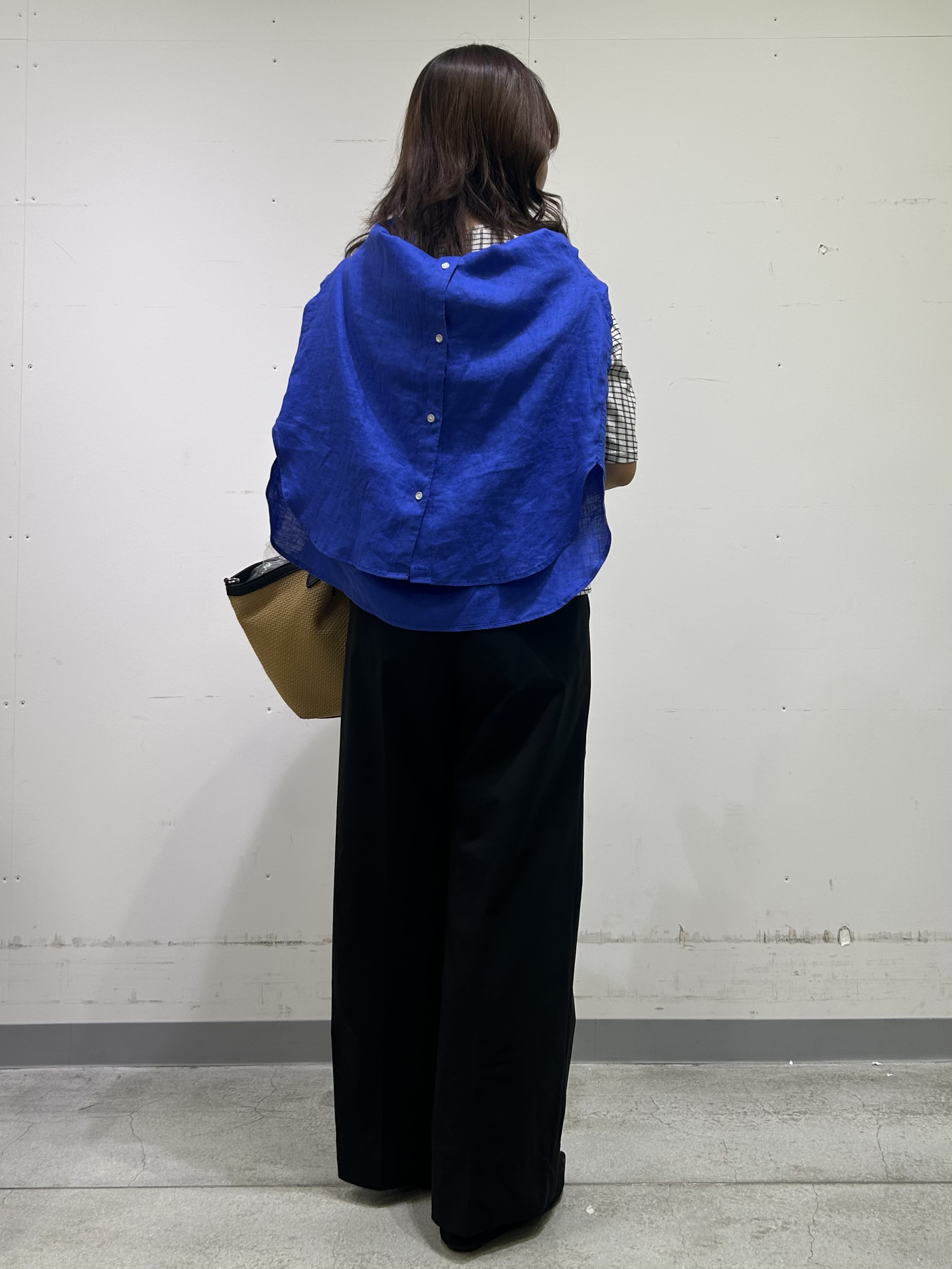 noeさんの「INDIVI｜【UVケア／吸汗速乾】チェック柄タックボリュームスリーブトップス」を使ったコーディネート