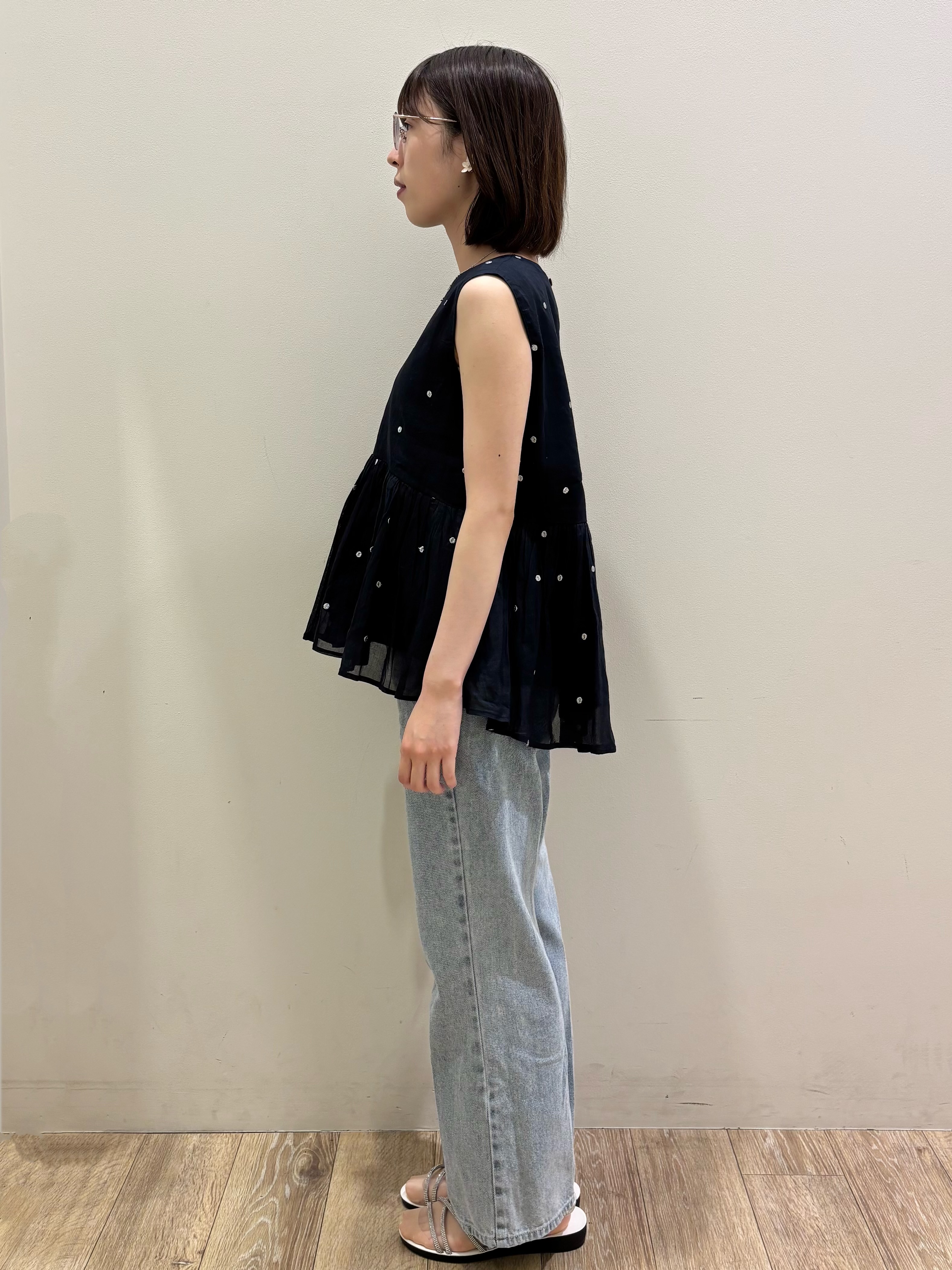 honamiさんの「index｜ラメドット刺繍ペプラムブラウス【洗える】」を使ったコーディネート