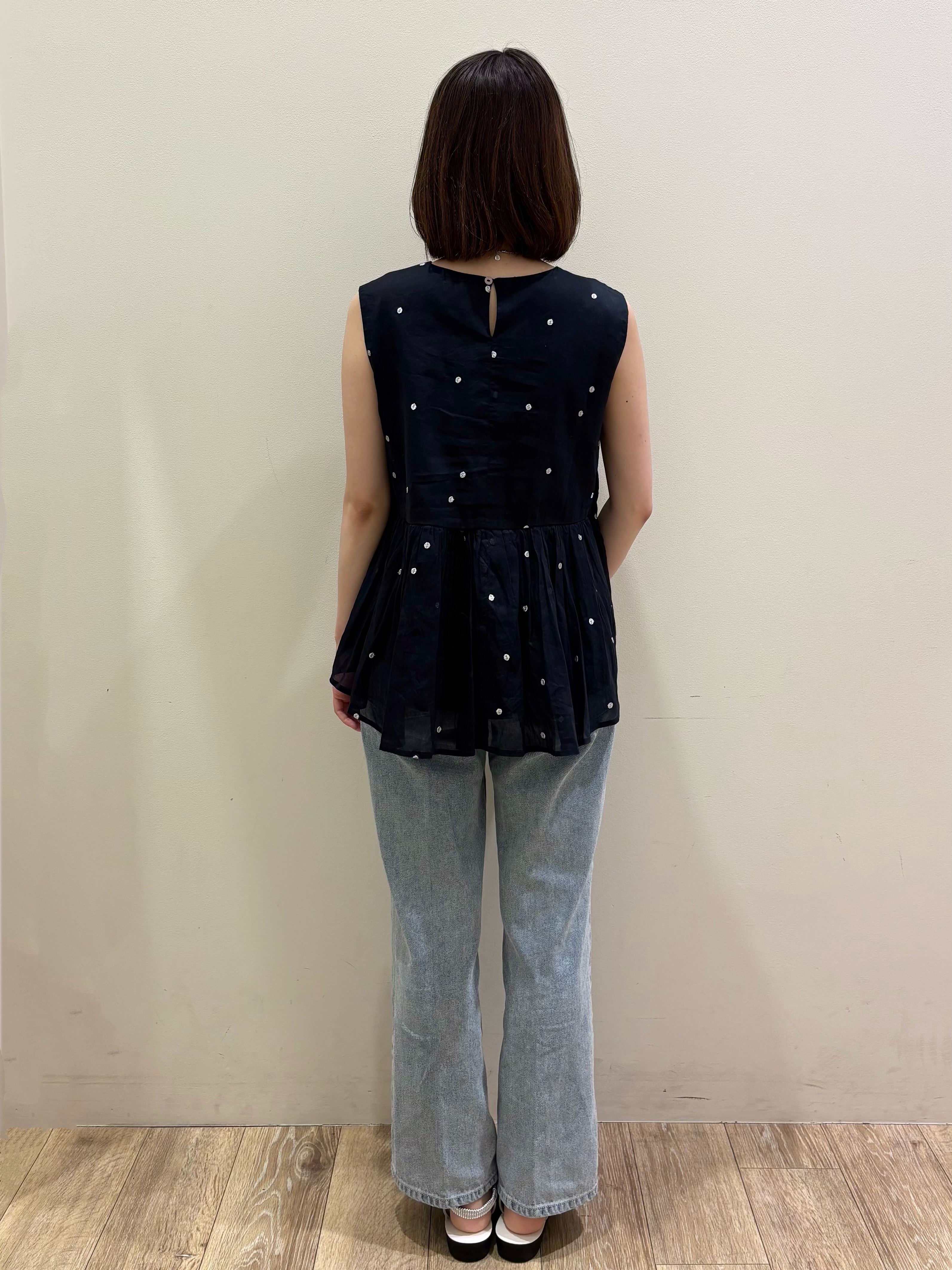 honamiさんの「index｜ラメドット刺繍ペプラムブラウス【洗える】」を使ったコーディネート