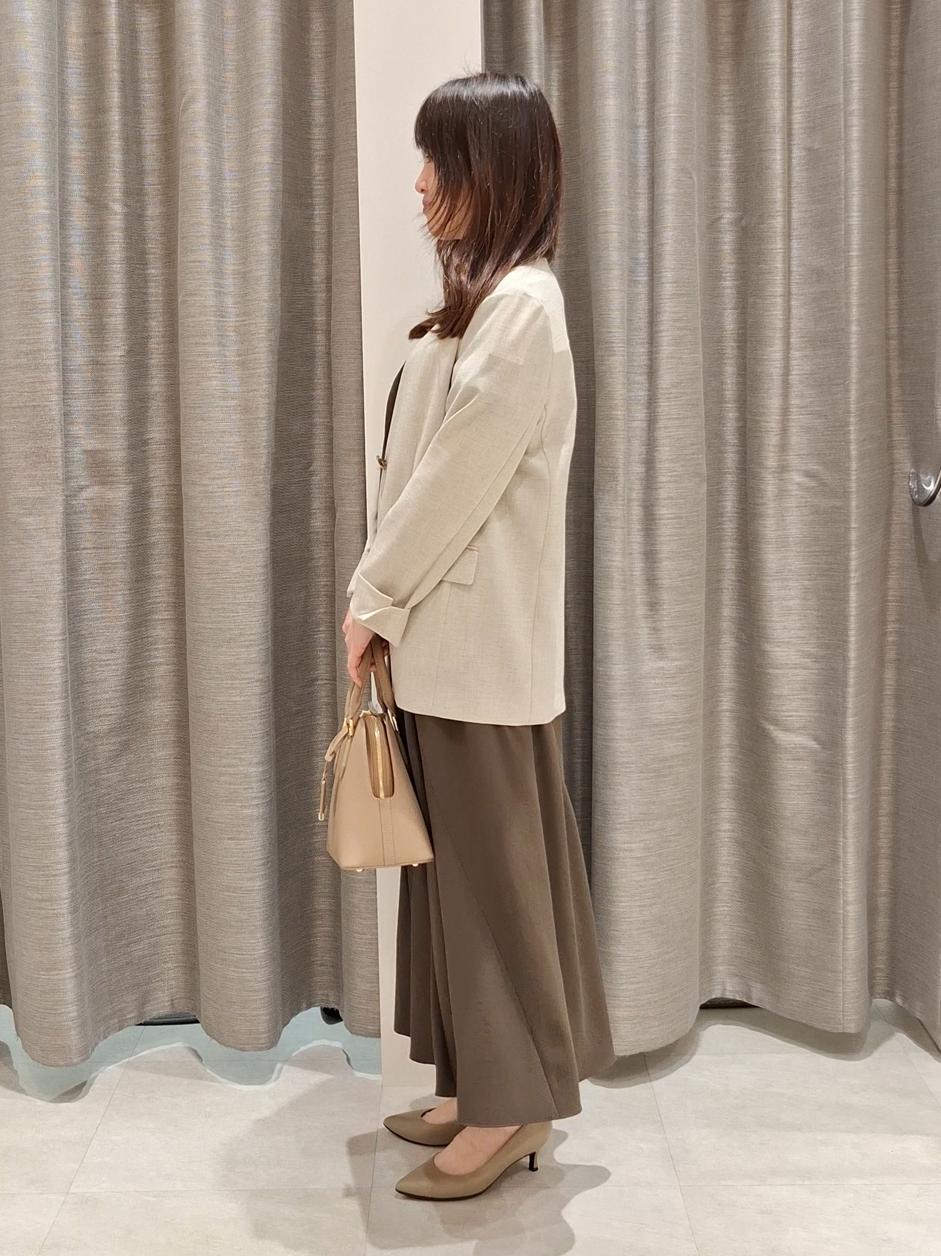 YuKaRiさんの「UNTITLED｜【さらりと快適/セットアップ可/UV/接触冷感】スラブカラーレスジャケット」を使ったコーディネート