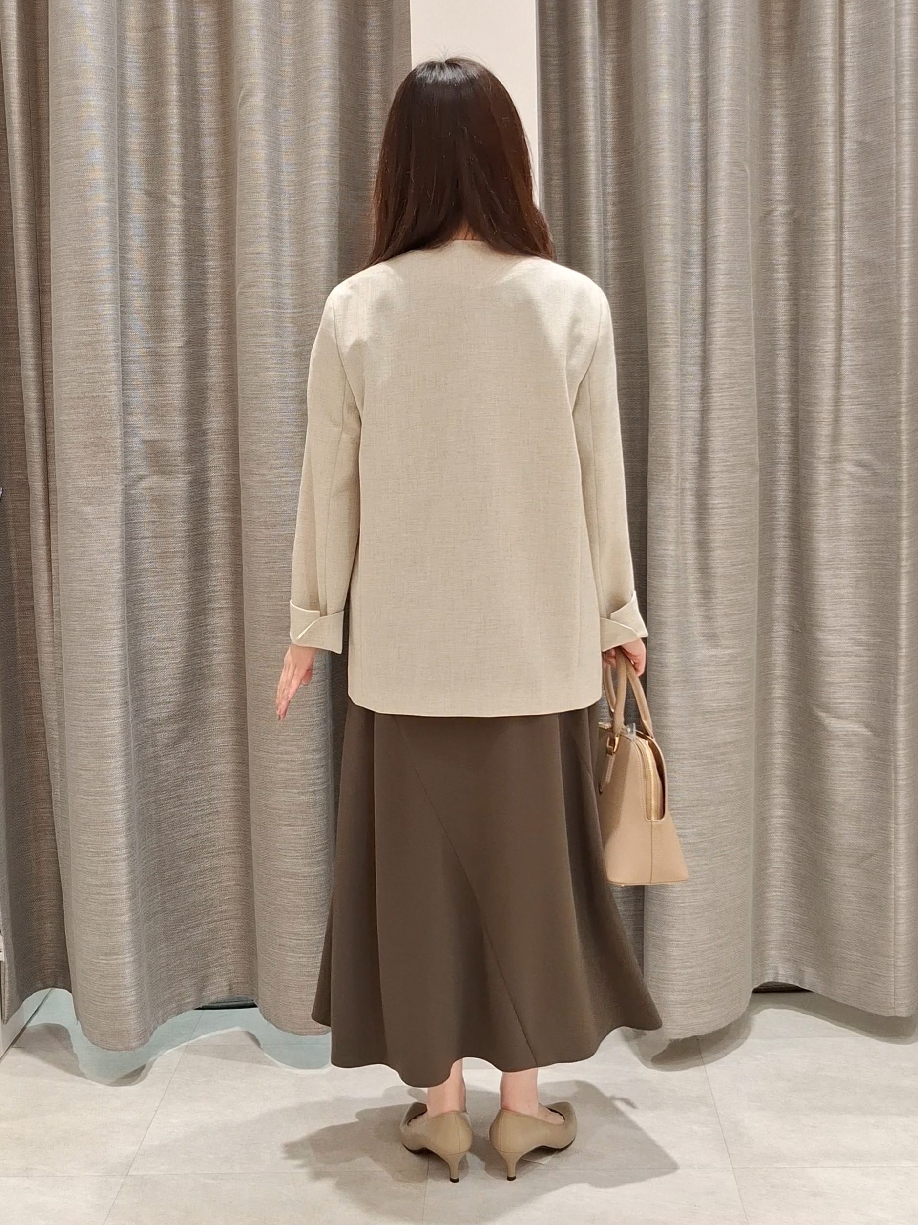 YuKaRiさんの「UNTITLED｜【さらりと快適/セットアップ可/UV/接触冷感】スラブカラーレスジャケット」を使ったコーディネート