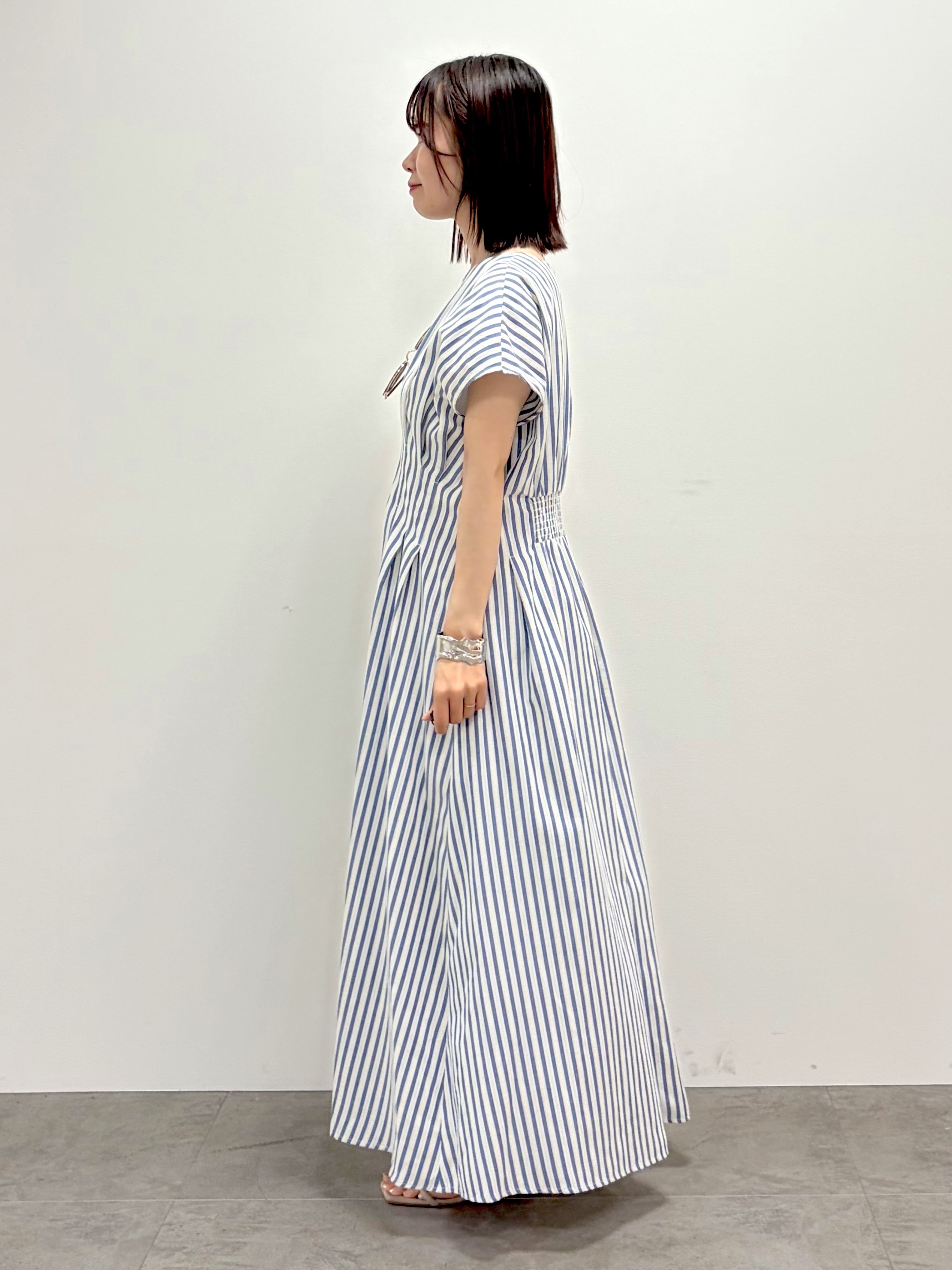 kozuさんの「index｜【接触冷感】シアーショートトッパーカーディガン《洗濯機OK／抗ピル》」を使ったコーディネート
