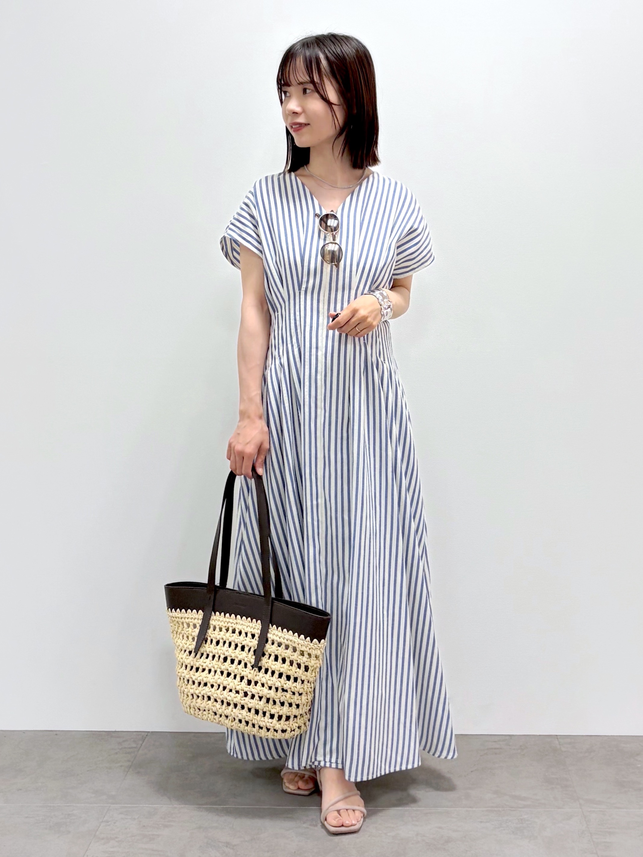 kozuさんの「index｜【接触冷感】シアーショートトッパーカーディガン《洗濯機OK／抗ピル》」を使ったコーディネート