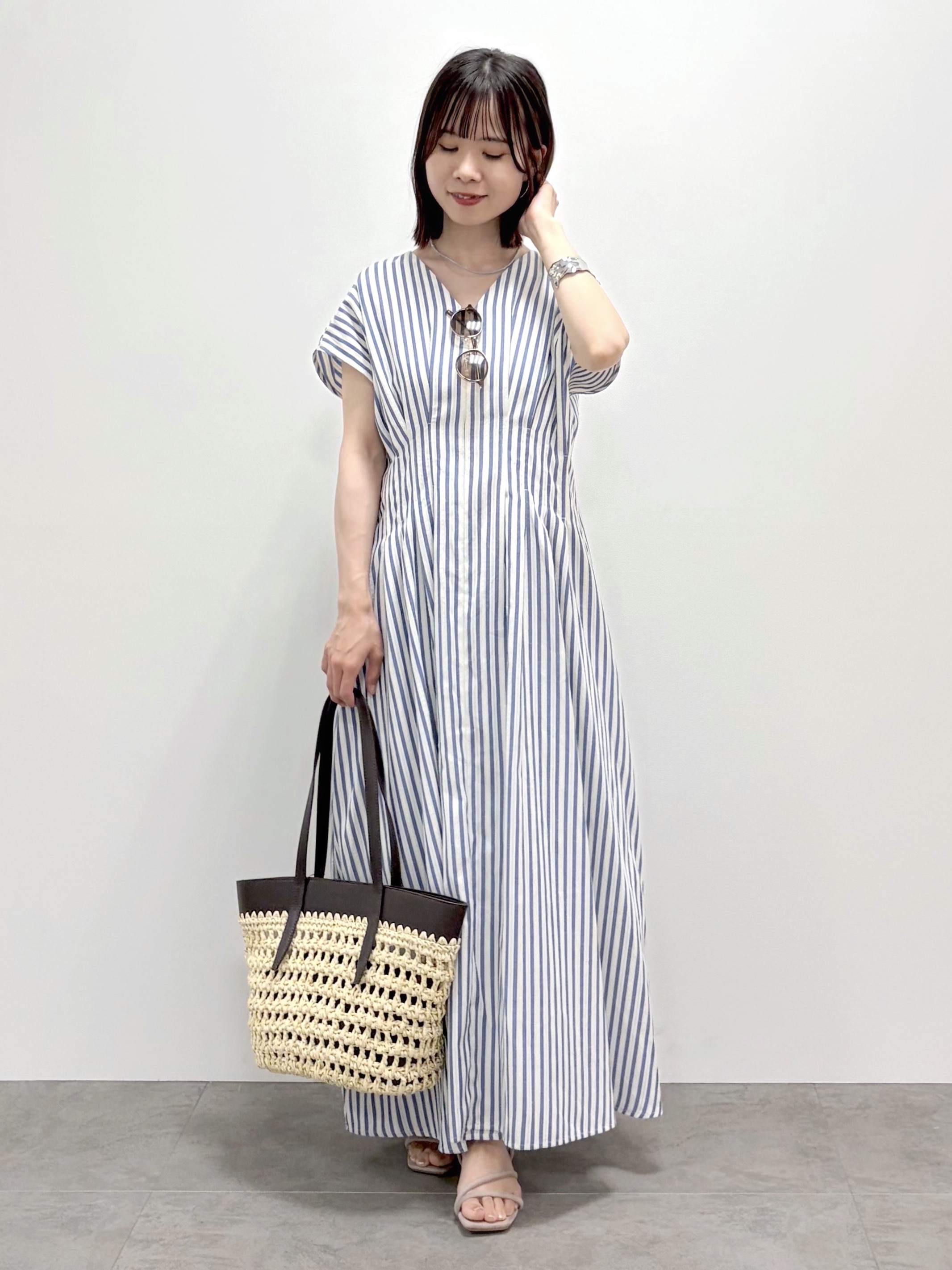 kozuさんの「index｜【接触冷感】シアーショートトッパーカーディガン《洗濯機OK／抗ピル》」を使ったコーディネート