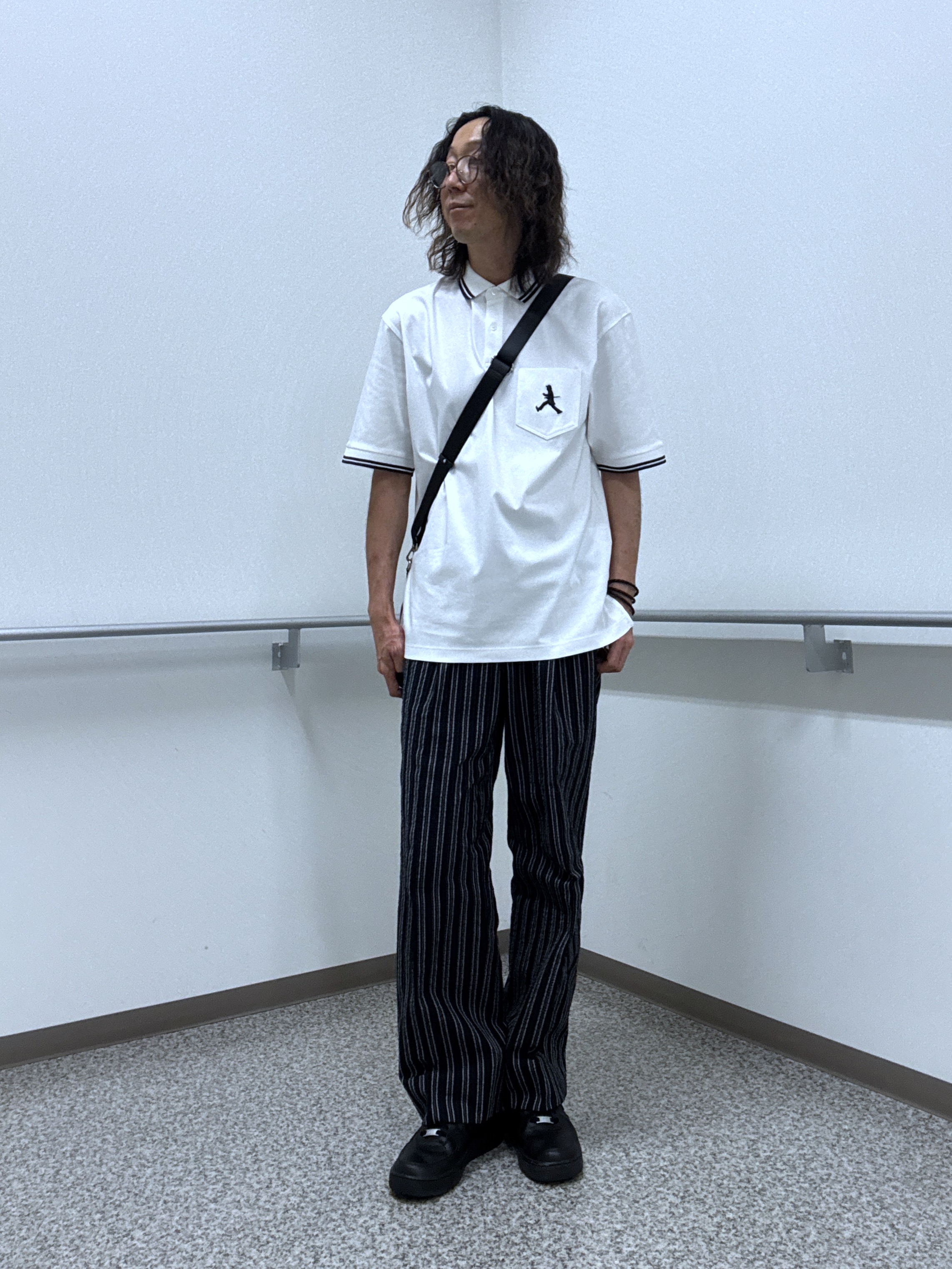おーのさんの「TAKEO KIKUCHI｜【BOWLER HAT LABEL】アイスクリアコットン ボーラーハットウォーカー ポロシャツ」を使ったコーディネート