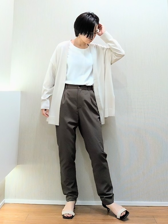 ミズタさんの「UNTITLED｜コットンリネンカーディガン」を使ったコーディネート