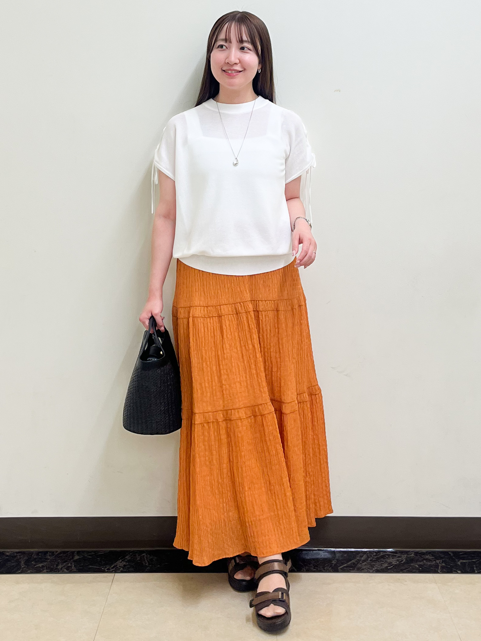 mikikoさんの「Reflect｜レースアップスリーブデザインニット」を使ったコーディネート