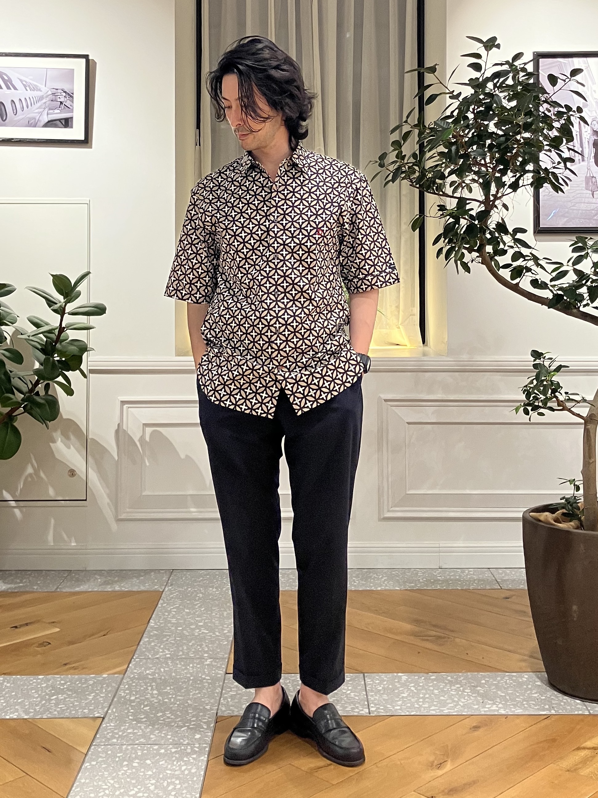 junyaさんの「DRESSTERIOR｜オーバーラップサークル シャツ」を使ったコーディネート