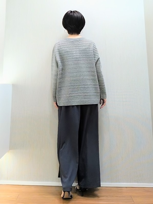ミズタさんの「UNTITLED｜メッシュ柄ボーダーニット」を使ったコーディネート