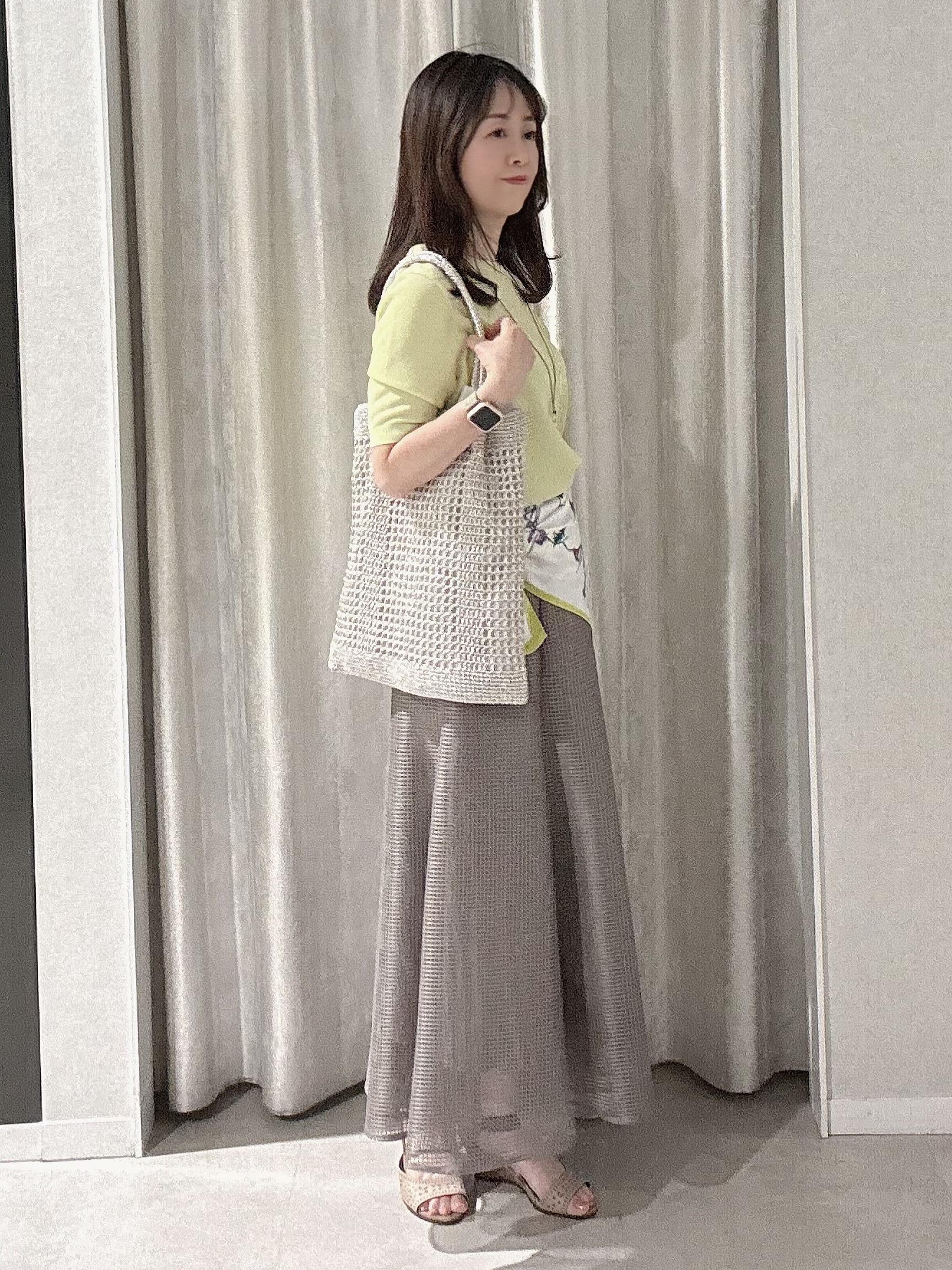 makiさんの「UNTITLED｜【アンサンブル可】ラメ混クルーネックプルオーバー」を使ったコーディネート