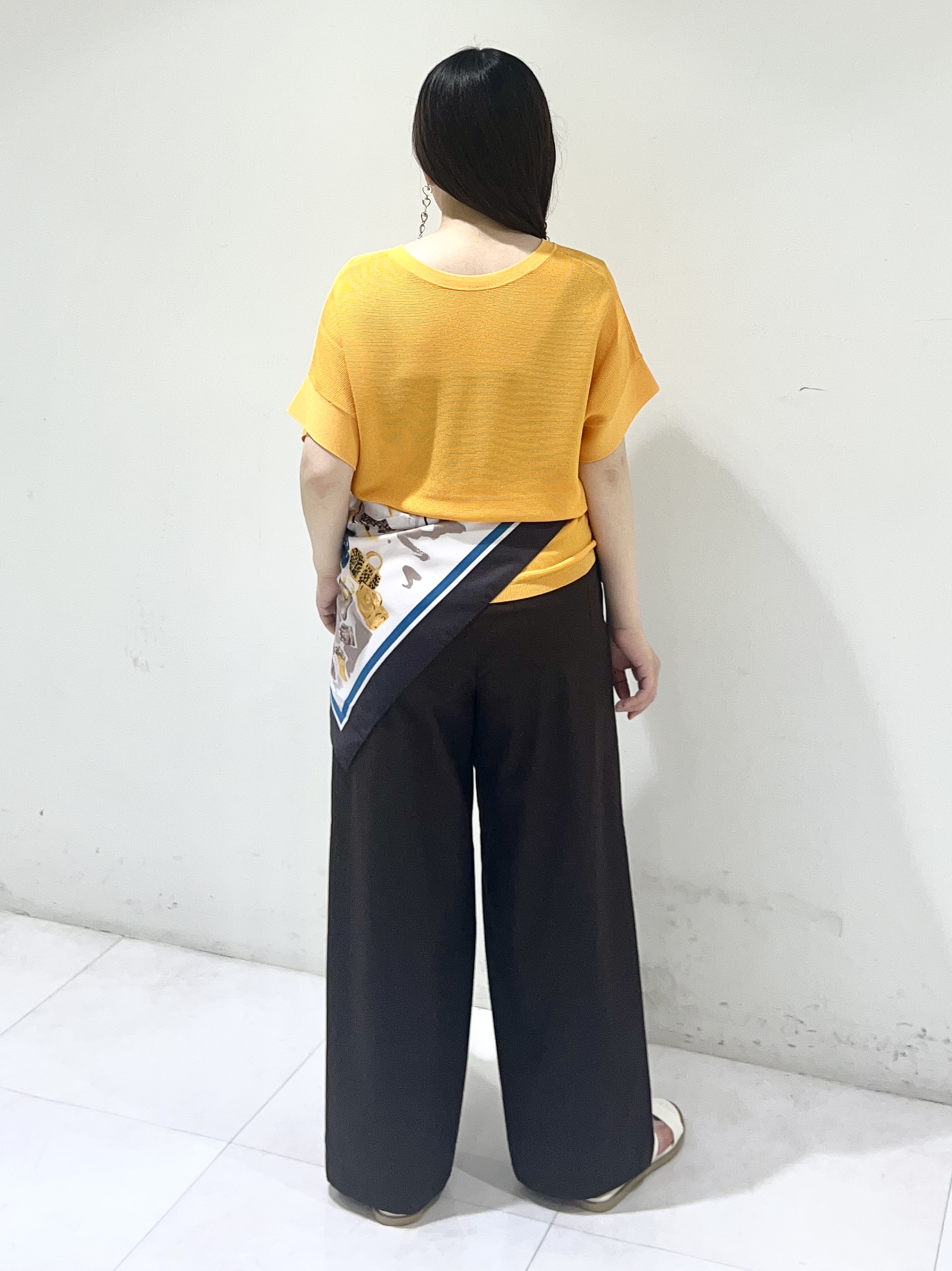 Mitsukiさんの「UNTITLED｜【11色展開/体型カバー】前後2WAYフレンチスリーブニット」を使ったコーディネート
