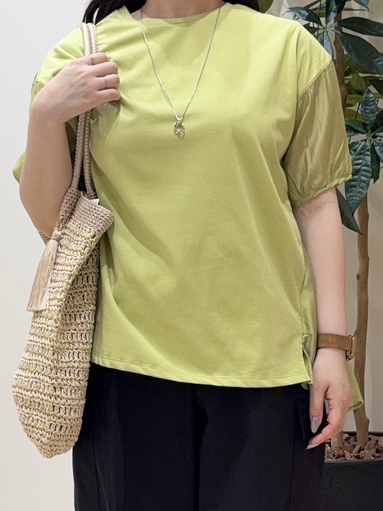 minamiさんの「grove｜【貴島明日香さん着用/UVカット】体型カバー叶う、バックプリーツTシャツ」を使ったコーディネート