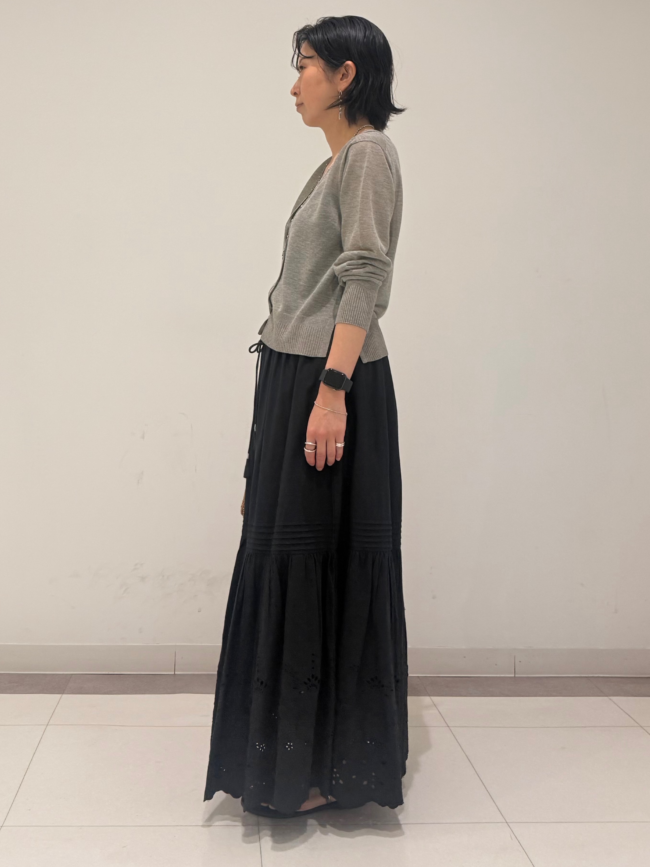 MIYAKAWAさんの「DRESSTERIOR｜【日除け/冷房対策】ウォッシャブルシアーカーディガン」を使ったコーディネート