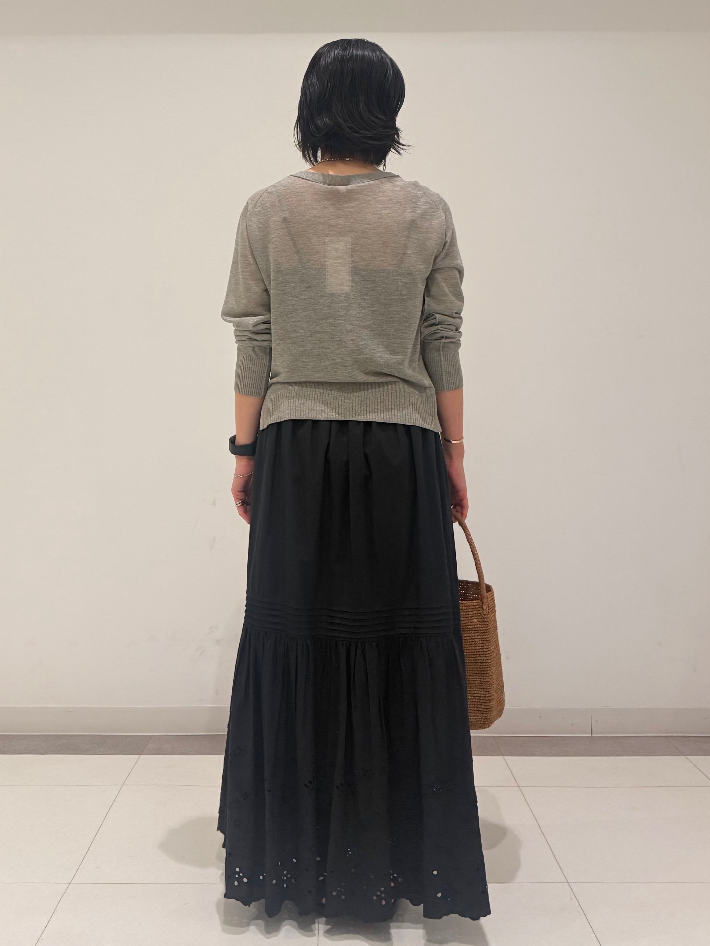 MIYAKAWAさんの「DRESSTERIOR｜【日除け/冷房対策】ウォッシャブルシアーカーディガン」を使ったコーディネート
