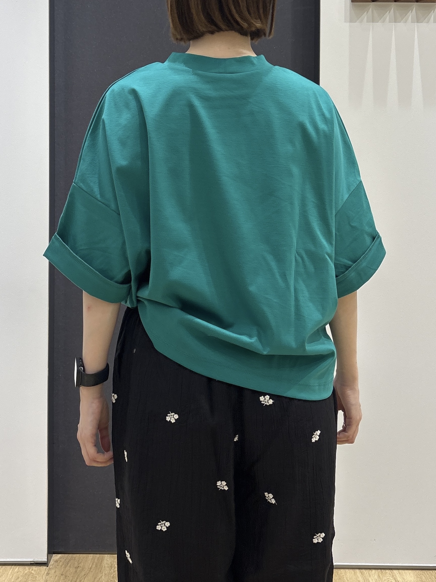 risaさんの「Dessin｜小花刺繍 シアー楊柳パンツ」を使ったコーディネート