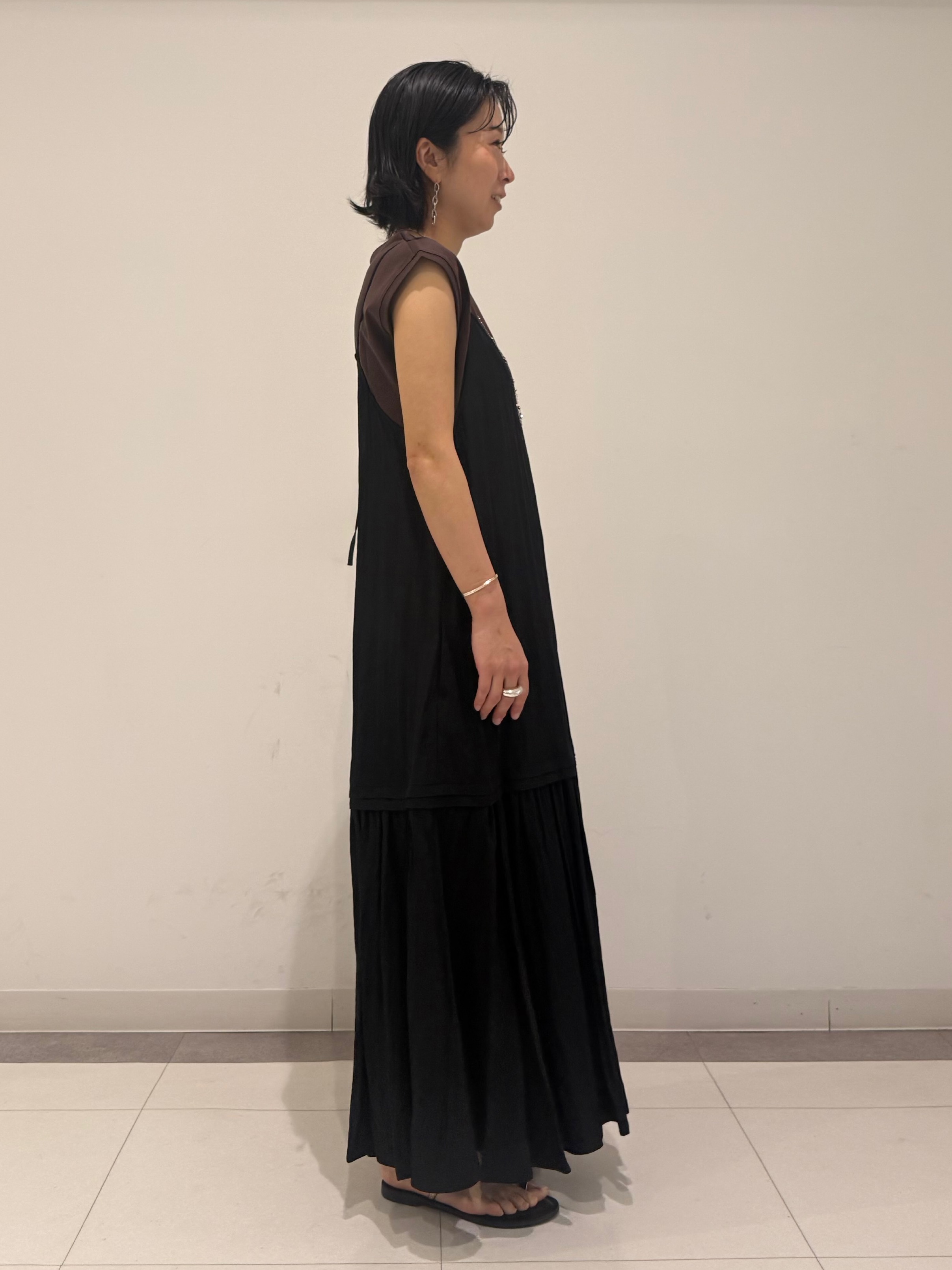 MIYAKAWAさんの「DRESSTERIOR｜【接触冷感／抗菌防臭／消臭】アイスクリアコットンフレンチスリーブT」を使ったコーディネート