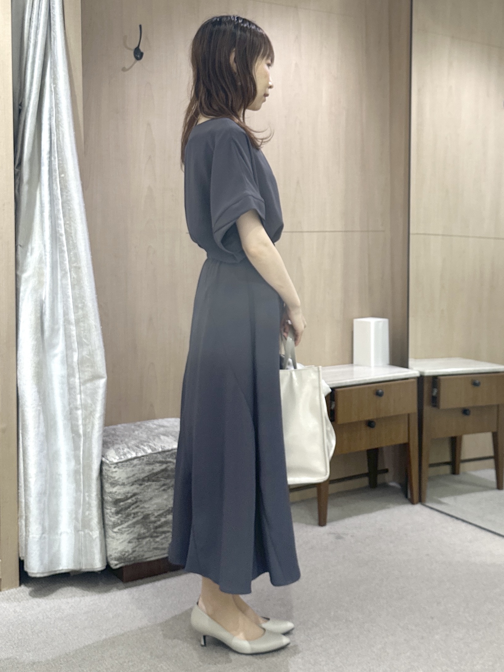 Miwaさんの「UNTITLED｜【前後2WAY/はっ水/セットアップ可】リラクシーフレンチスリーブブラウス」を使ったコーディネート