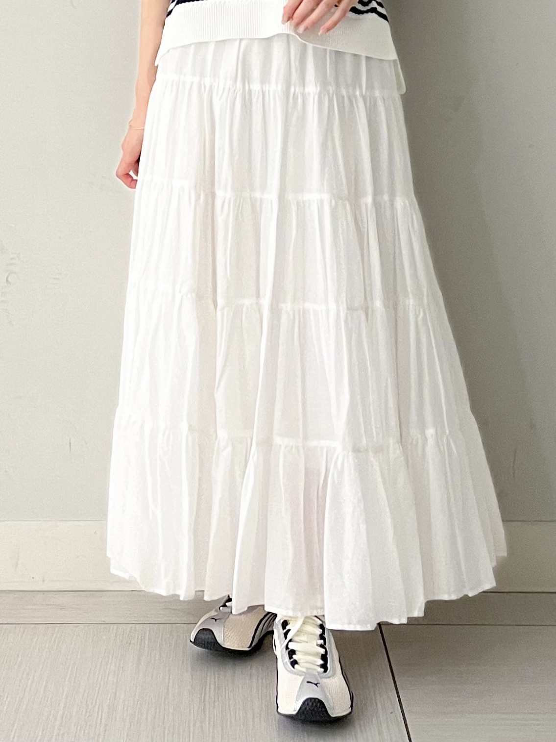 じゅんさんの「DRESSTERIOR｜ウォッシャブルスキッパークロップドニット」を使ったコーディネート