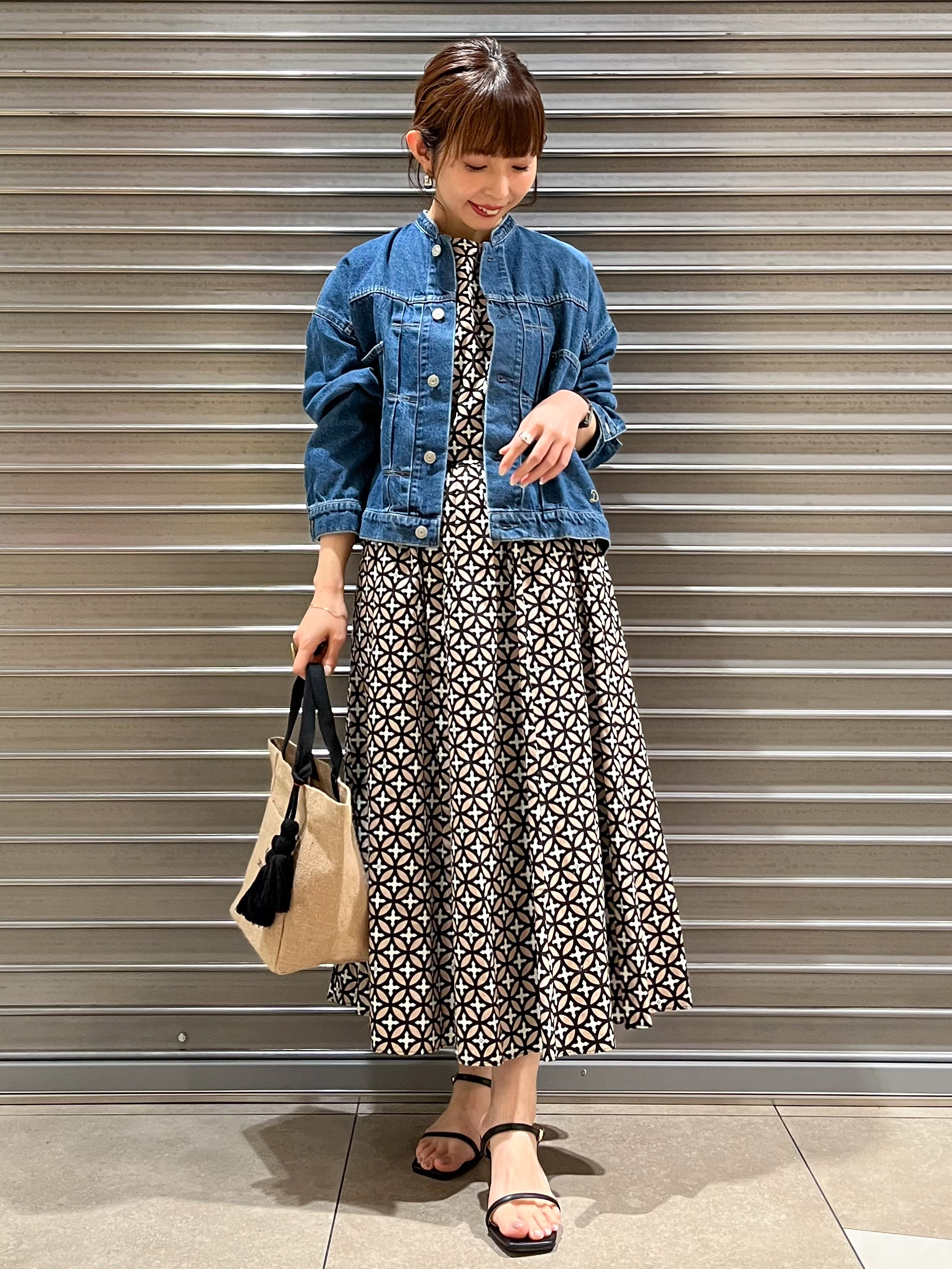 じゅんさんの「DRESSTERIOR｜【ウォッシャブル】ヴィンテージバンドカラーGジャン」を使ったコーディネート